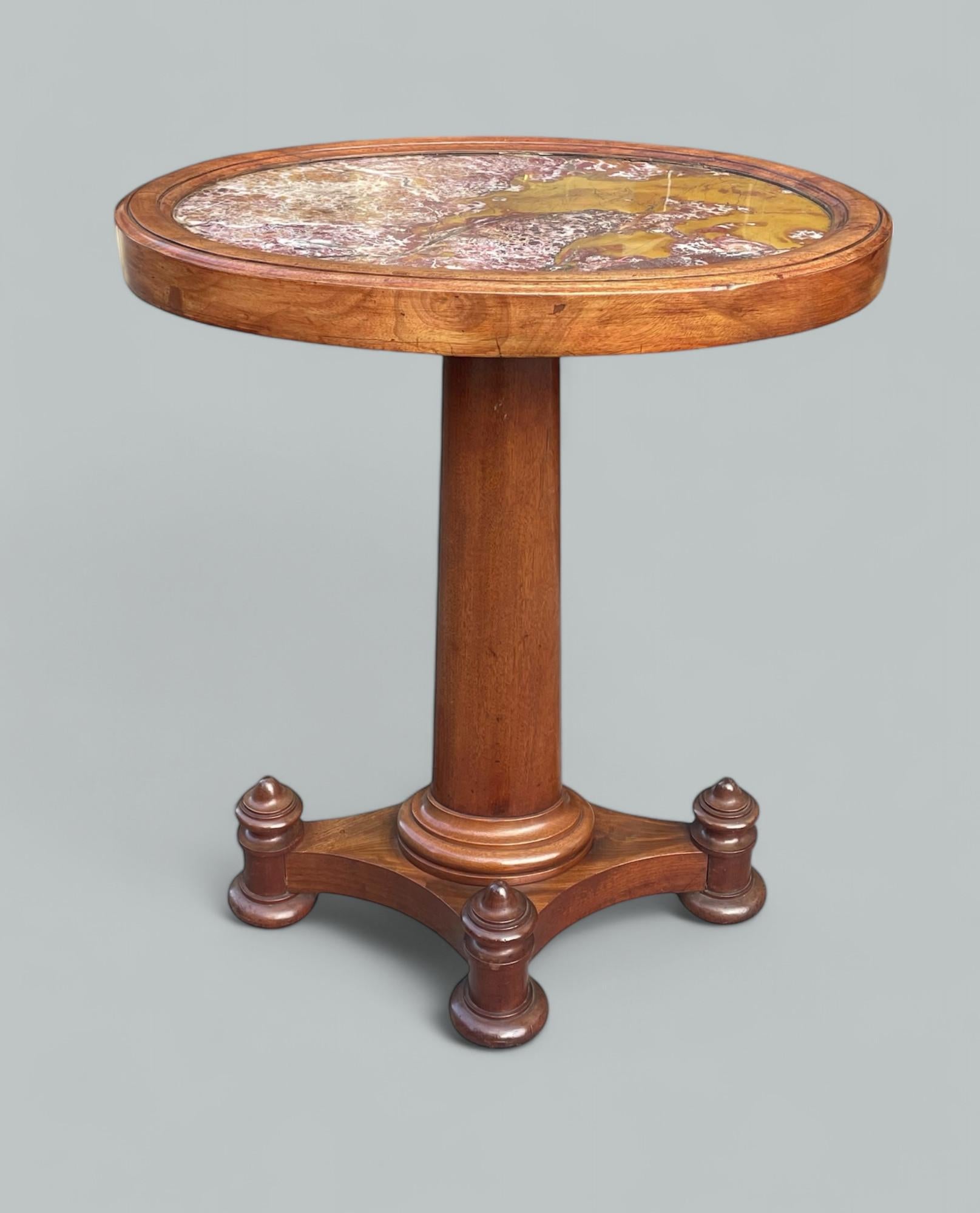 Victorien Antique Mahogany Marble Topped Lamp Victorian English Side Occasional Table 19Ct en vente