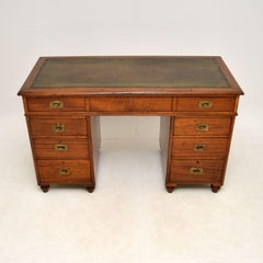 Antique bureau de campagne militaire en acajou
