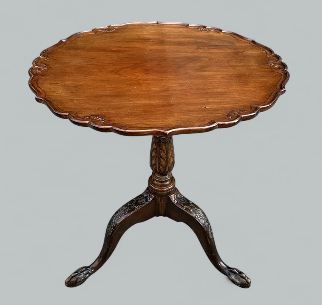 Polished Antique Mahogany Occasional Snap Top Table Circular Occasional Wine 19th Century For Sale