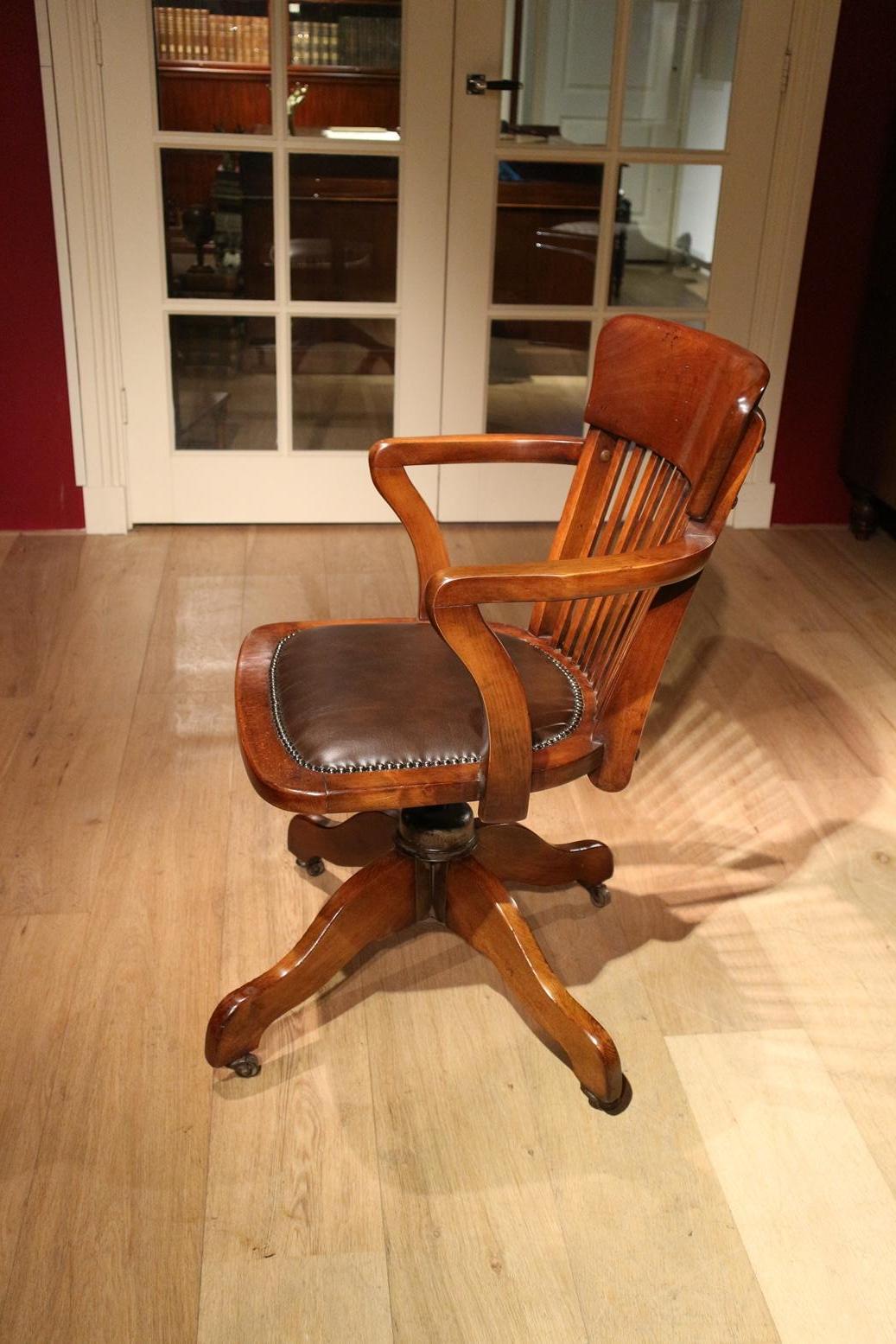 Antique Mahogany Office Chair In Good Condition In Eindhoven, NL