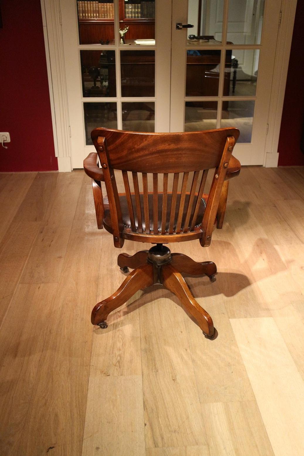 Early 20th Century Antique Mahogany Office Chair