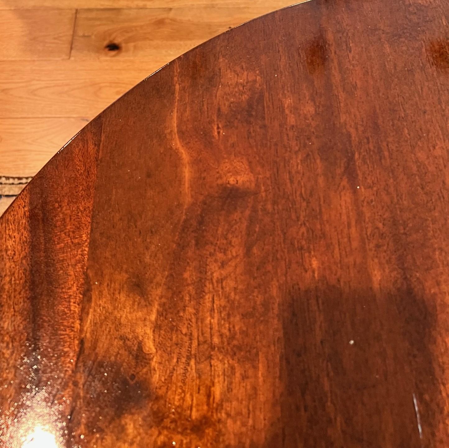 Ancienne table victorienne Sunderland ovale en acajou avec pieds tournés en vente 2