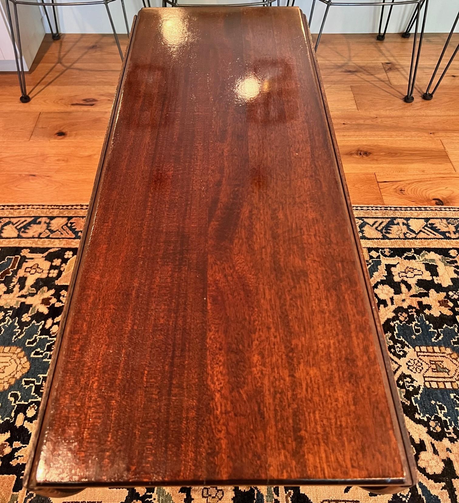 Ovaler viktorianischer Sunderland-/Folding-Tisch aus Mahagoni mit gedrechselten Beinen (Englisch) im Angebot