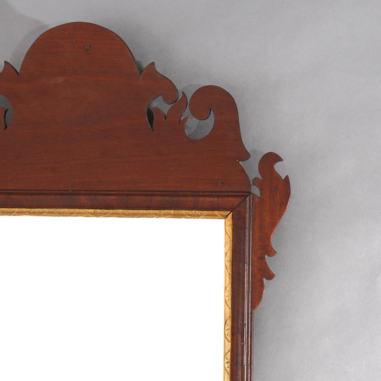 Antique Mahogany Parcel Gilt Chippendale Wall Mirror 19th C In Good Condition For Sale In Big Flats, NY