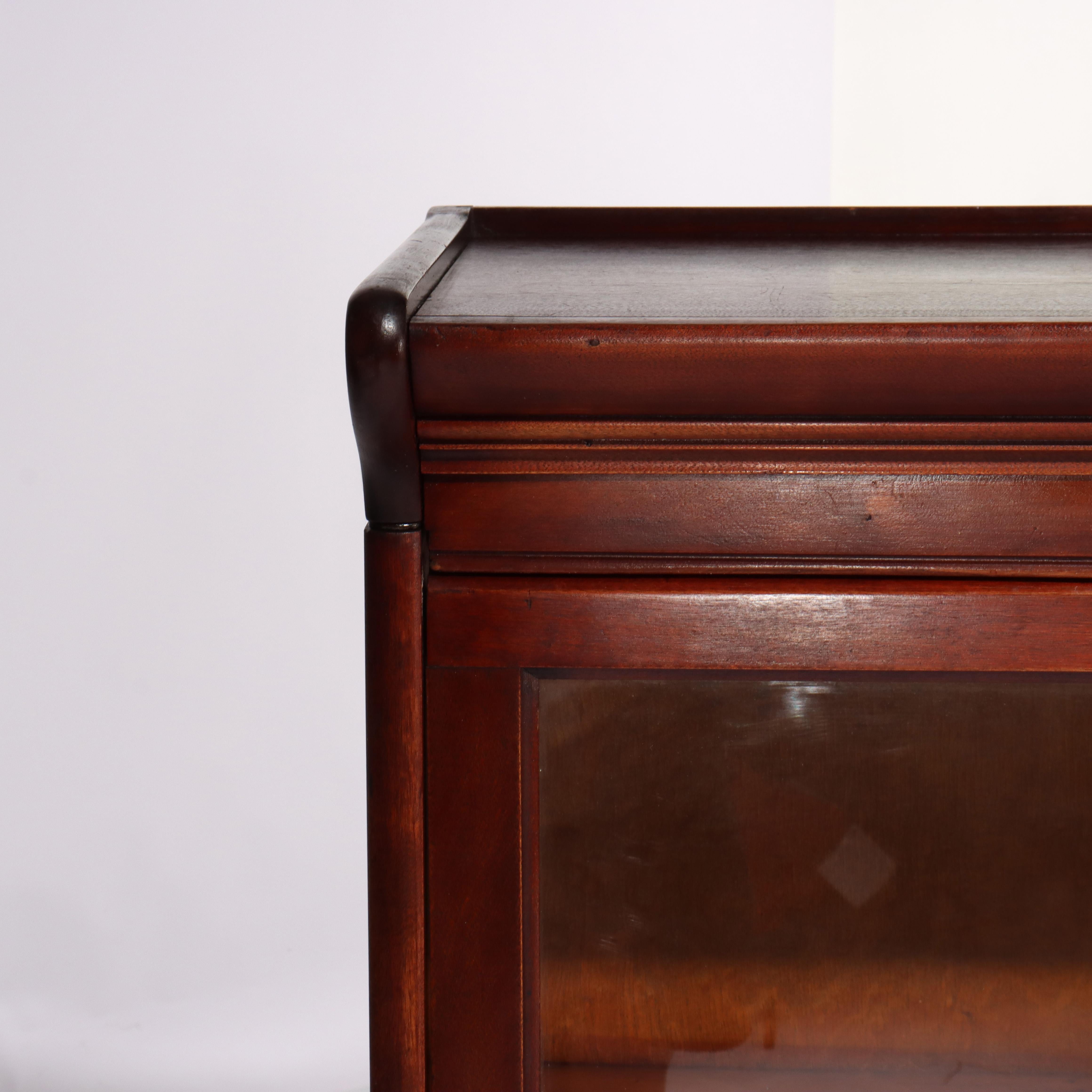 Ancienne bibliothèque sectionnelle à quatre tiroirs pour avocats en acajou C1920 en vente 2