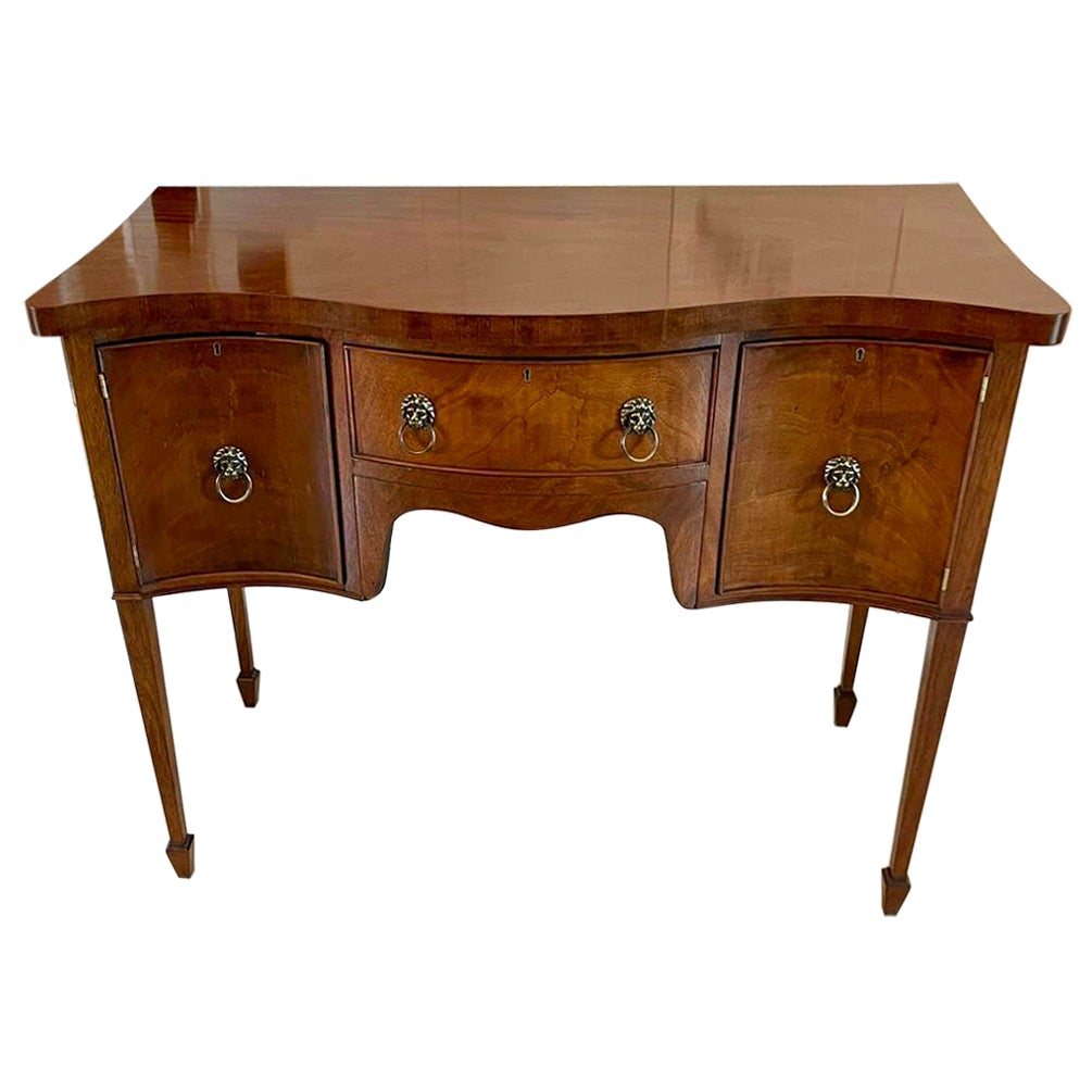 Credenza antica a forma di serpentina in mogano