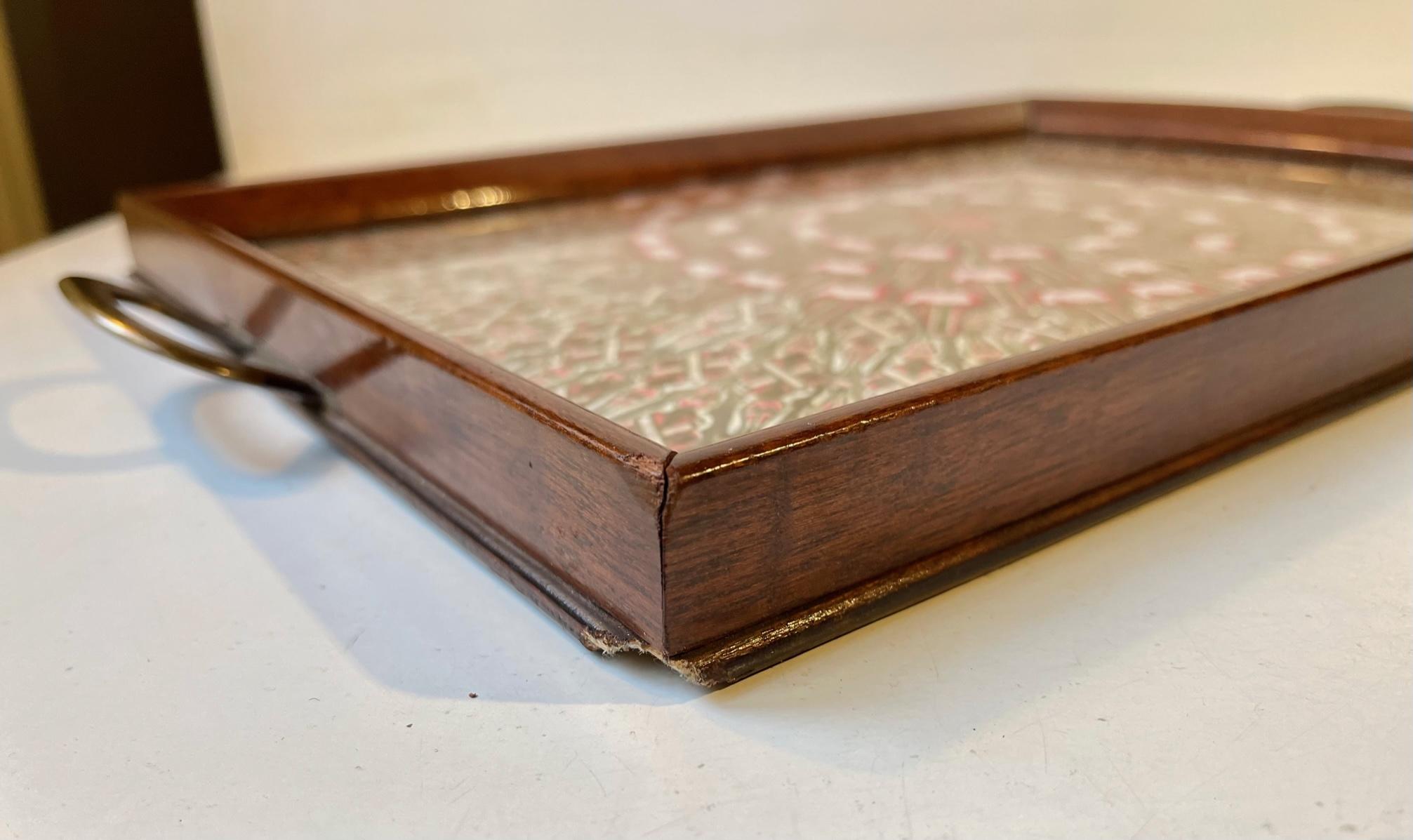 Antique Mahogany Serving Tray with Cuban Cigar Bands, 1920s For Sale 2