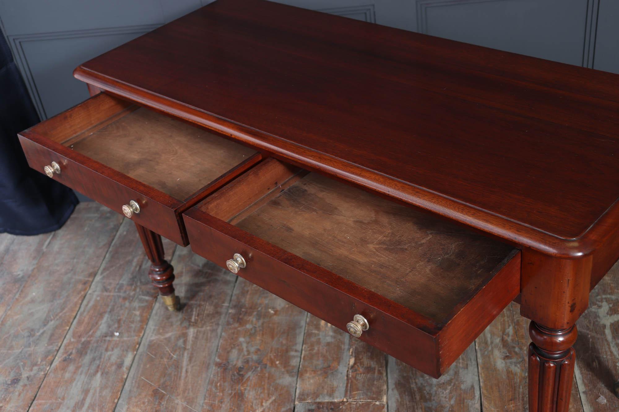 Antique Mahogany Side Table Circa 1860 im Angebot 7