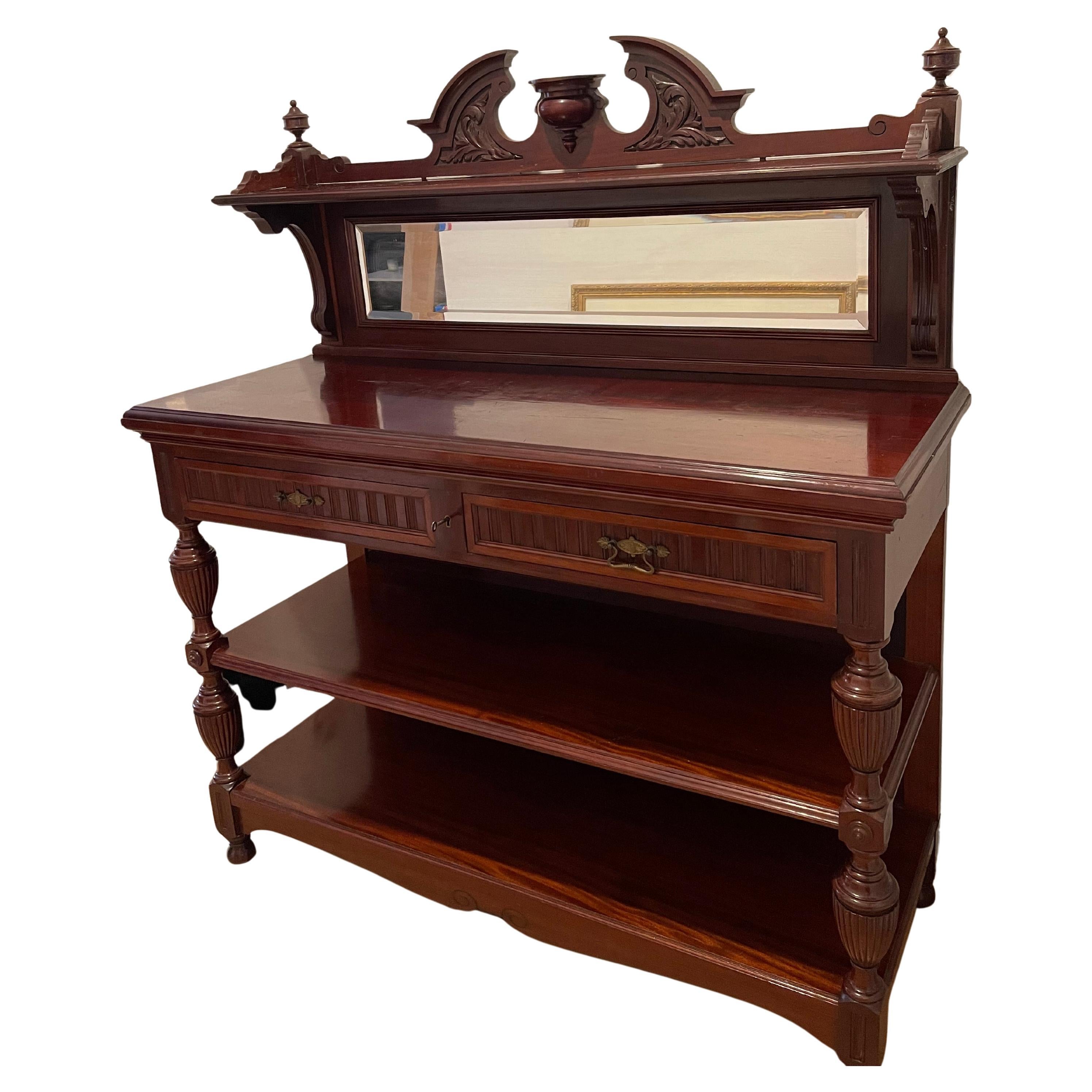 Antiguo Aparador de Caoba Buffet British Colonial en venta