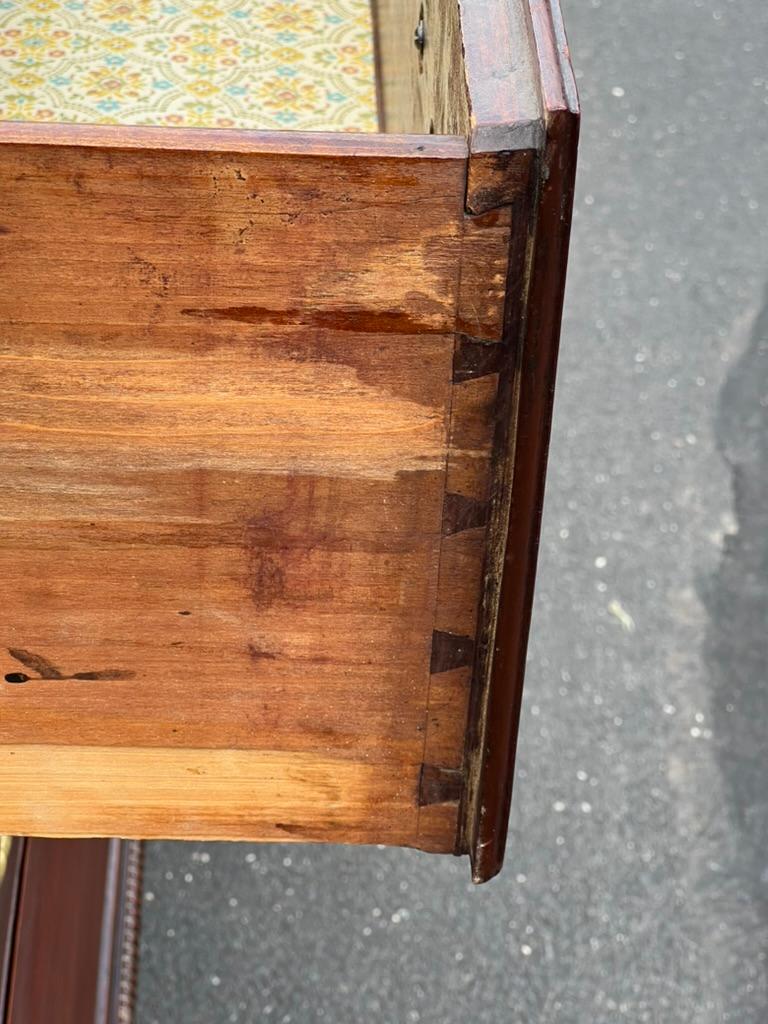 Antique Mahogany Three Drawer Chippendale Chest c. 1820 For Sale 5