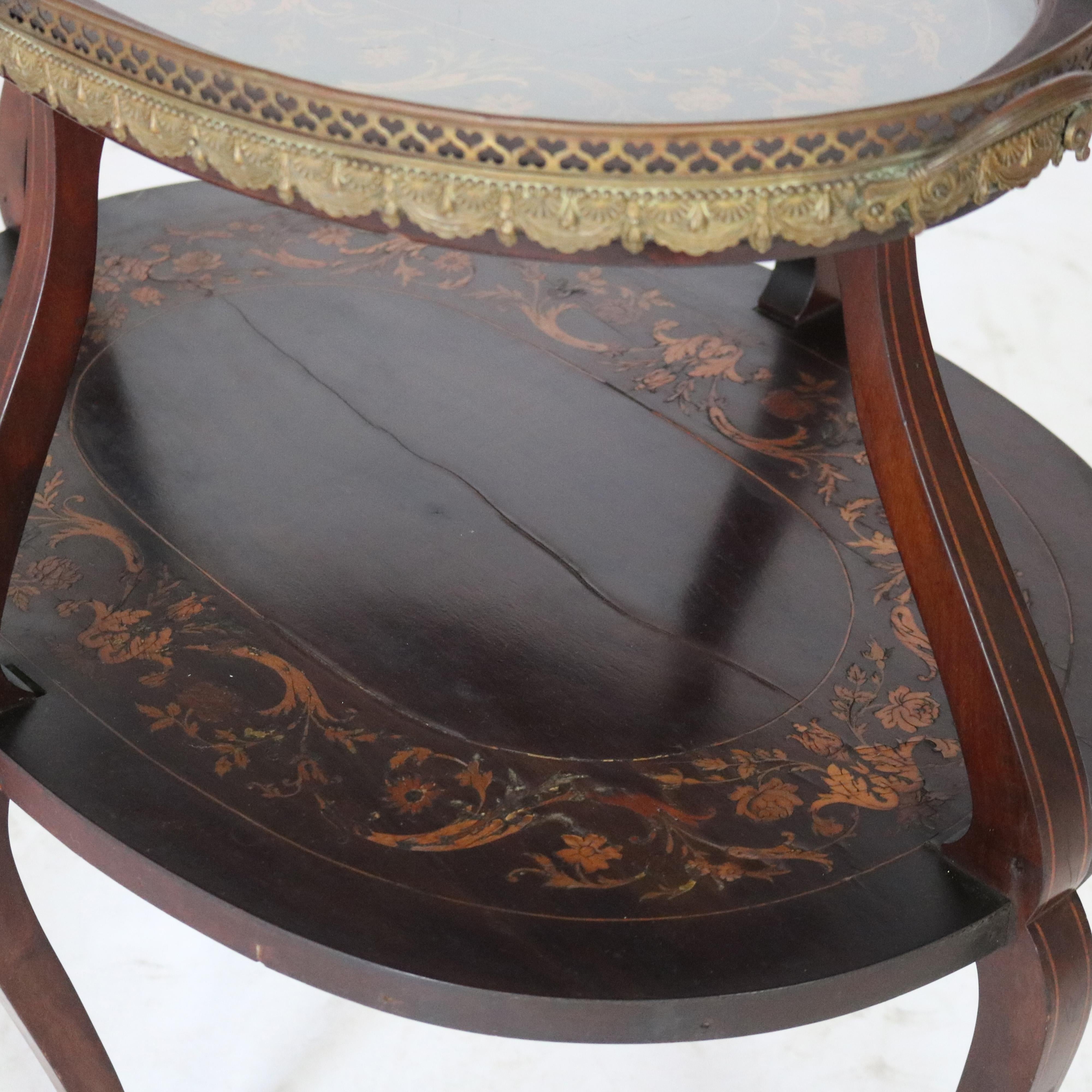 Antico tavolo da tè a più livelli in mogano con intarsio floreale in legno di raso C1920 in vendita 9