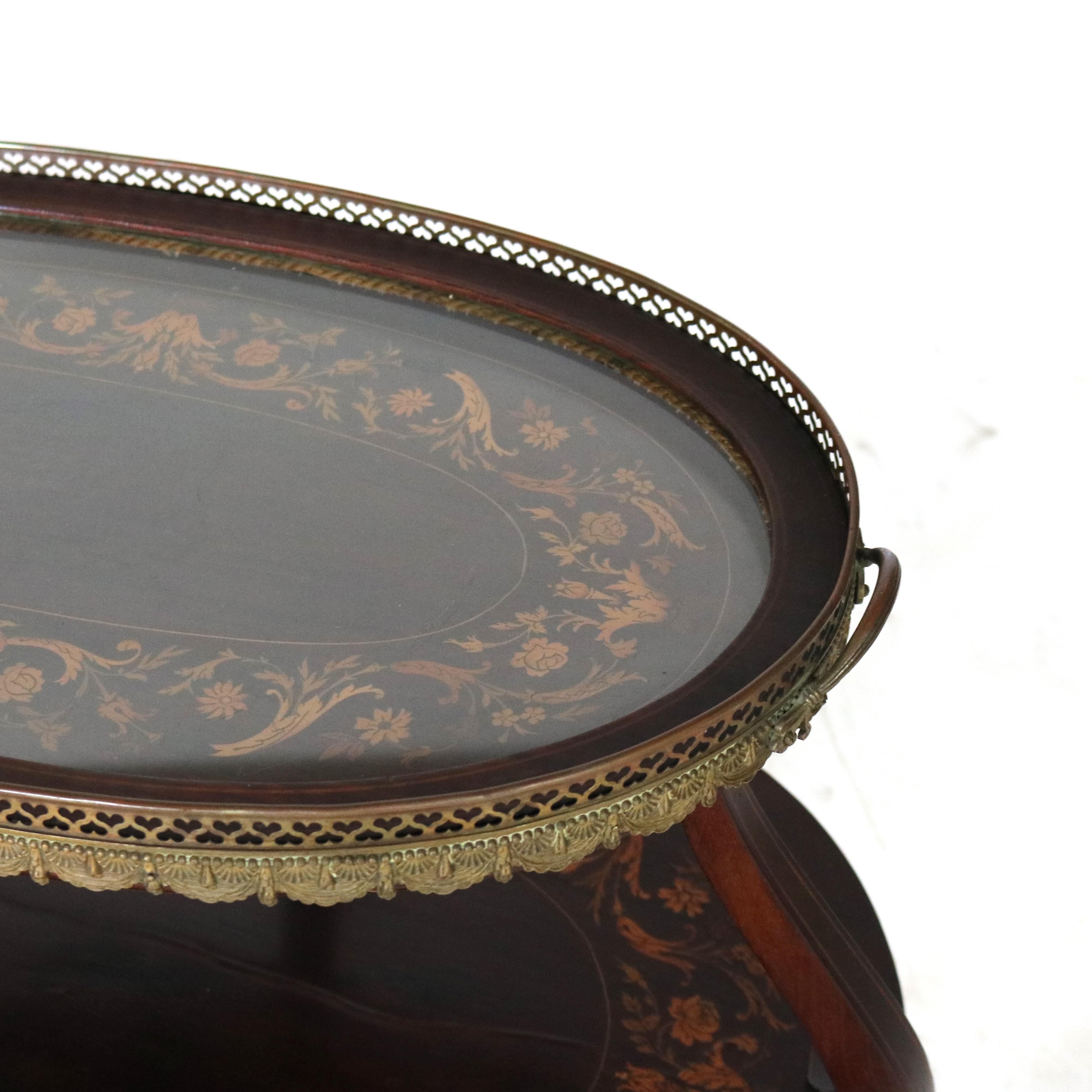 Antico tavolo da tè a più livelli in mogano con intarsio floreale in legno di raso C1920 in vendita 1