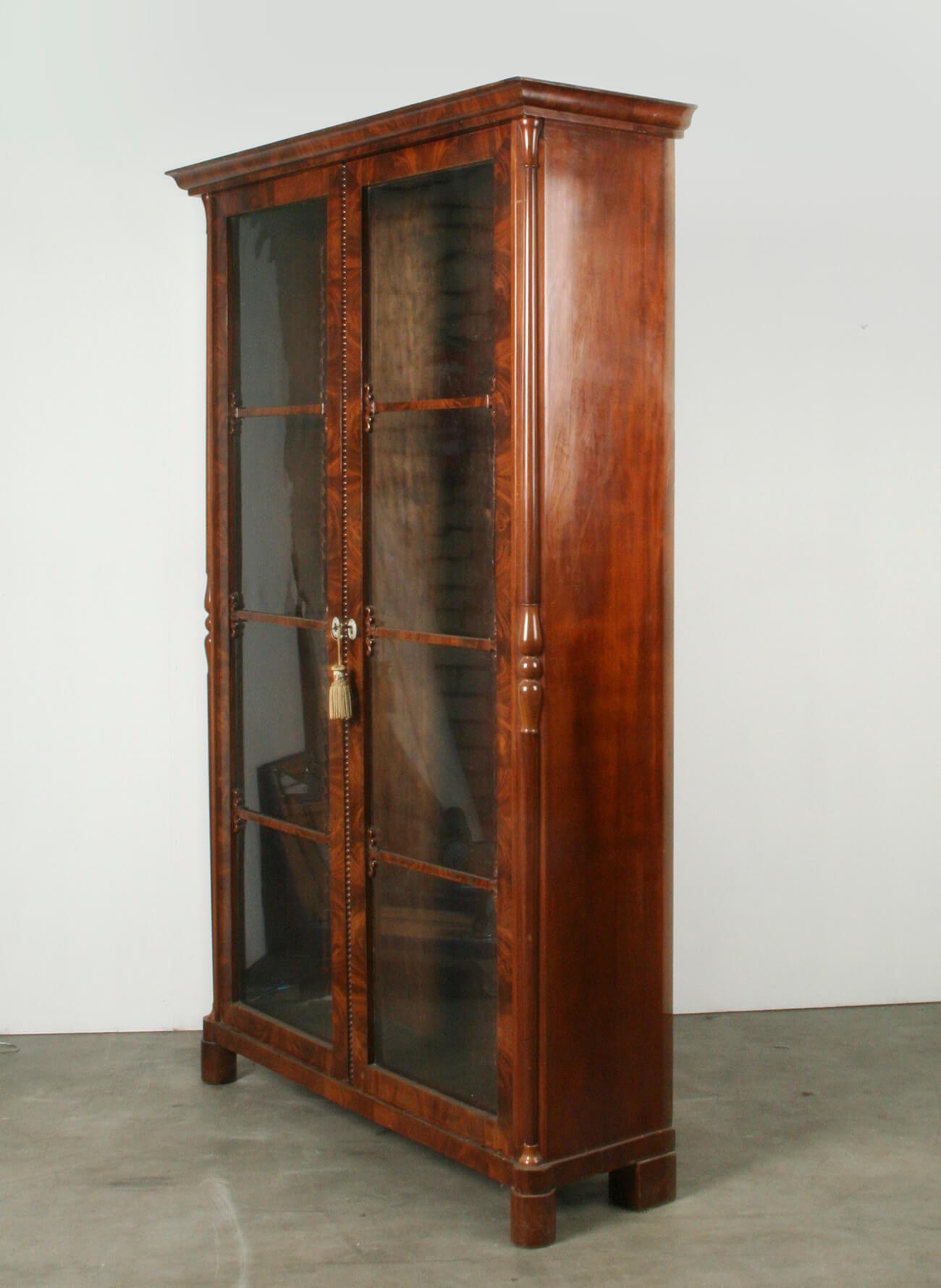 Antique Mahogany Veneered Bookcase, Biedermeier from the 19th Century 4