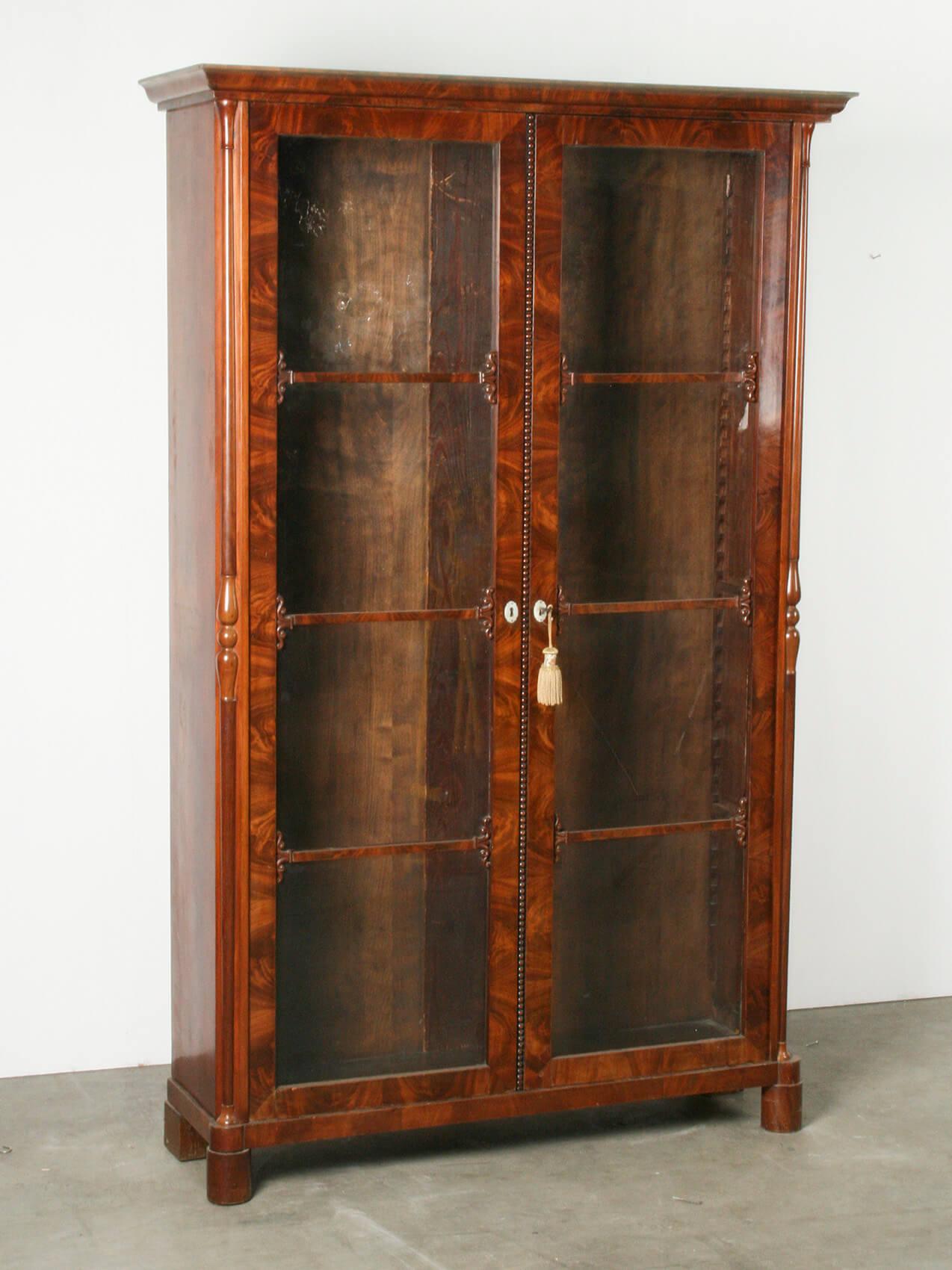Antique Mahogany Veneered Bookcase, Biedermeier from the 19th Century 5