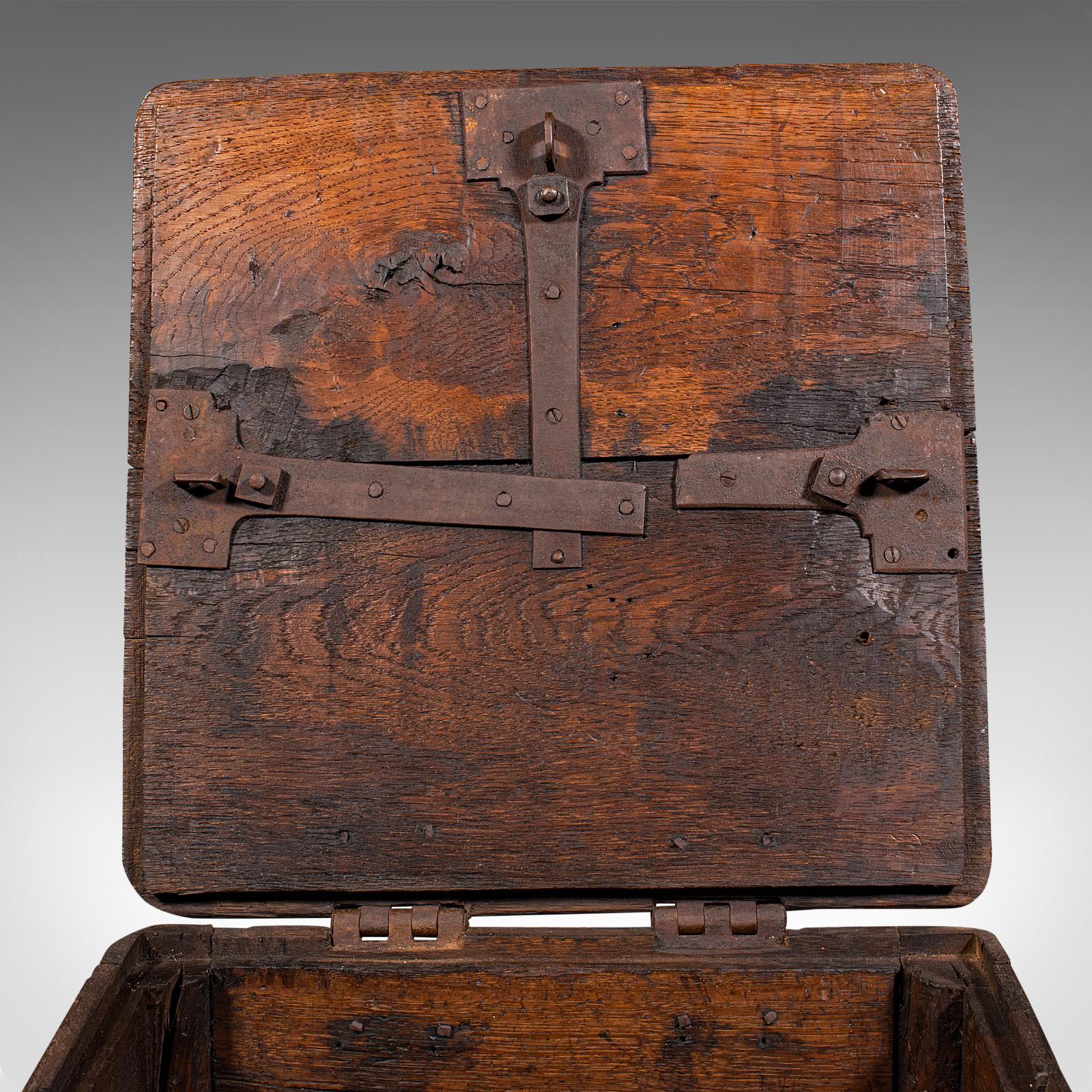 Antique Mail Carriage Strong Box, English, Oak, Security Chest, Early Georgian For Sale 4