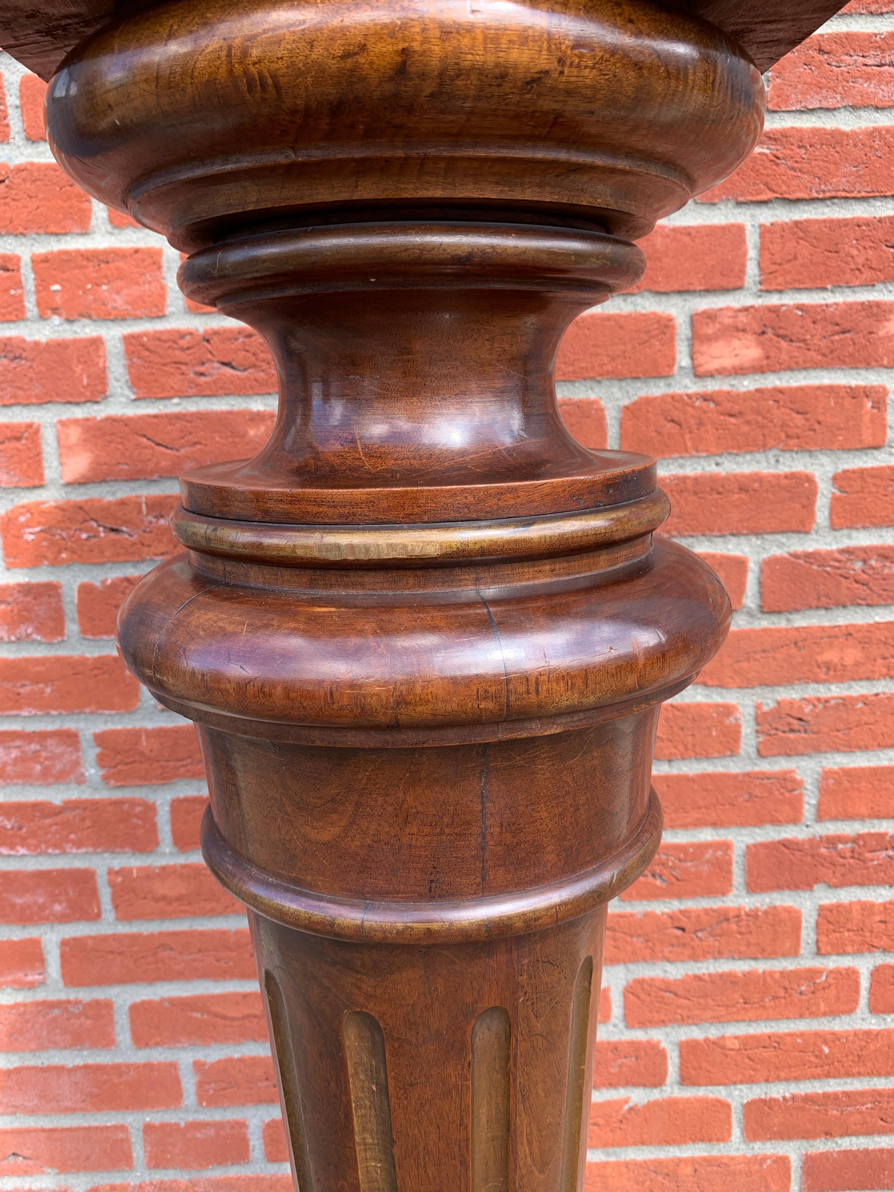 European Antique & Majestic Late 19th Century Hand Carved Nutwood Pedestal Display Stand