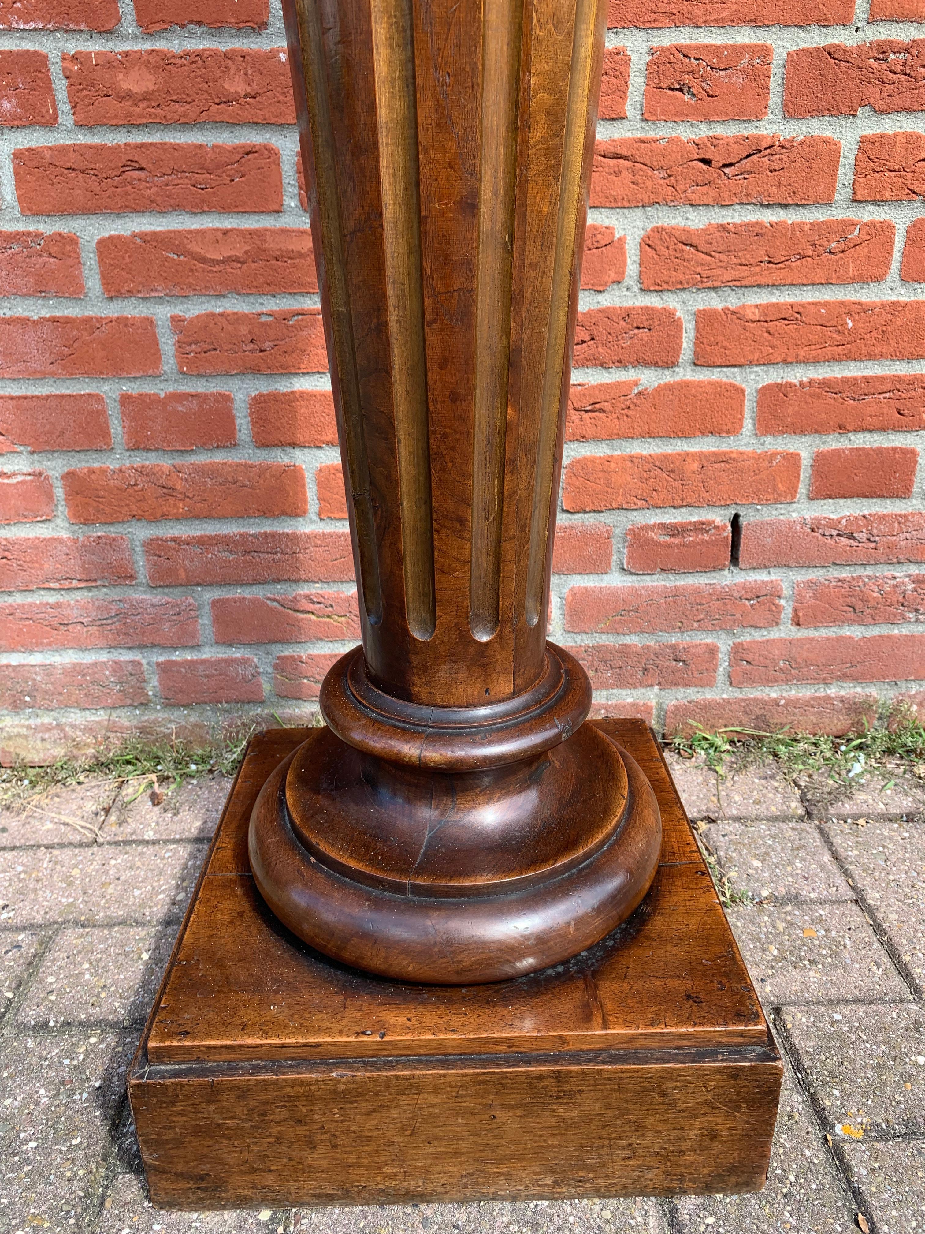 Walnut Antique & Majestic Late 19th Century Hand Carved Nutwood Pedestal Display Stand