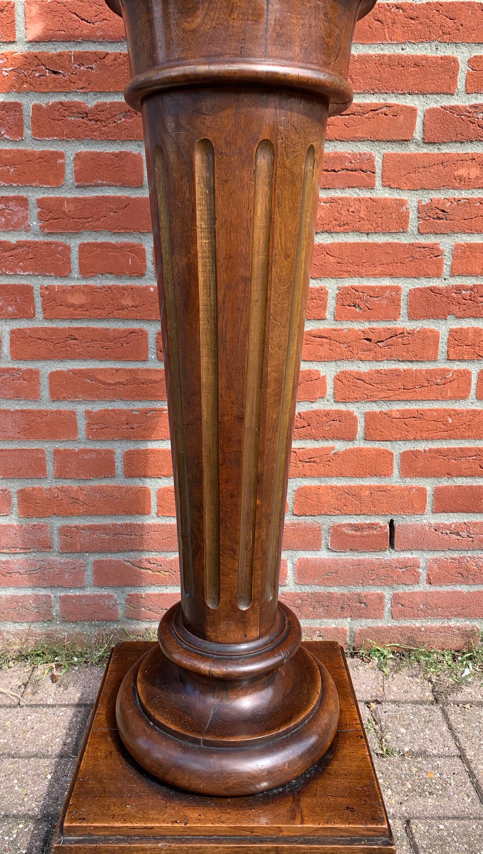 Antique & Majestic Late 19th Century Hand Carved Nutwood Pedestal Display Stand 1