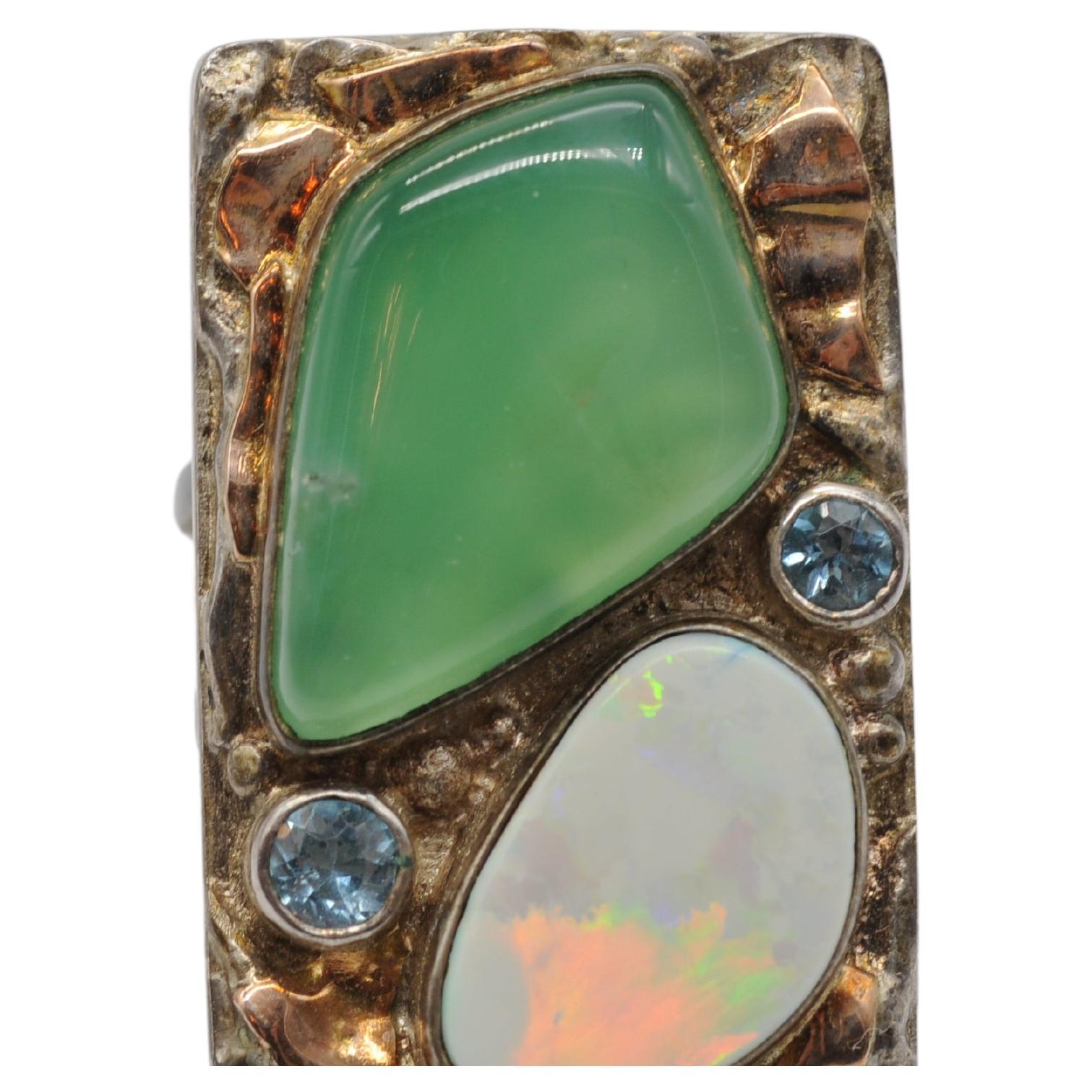 Bague d'antiquités majestueuse en argent avec aigue-marine, opale et jade en vente 4
