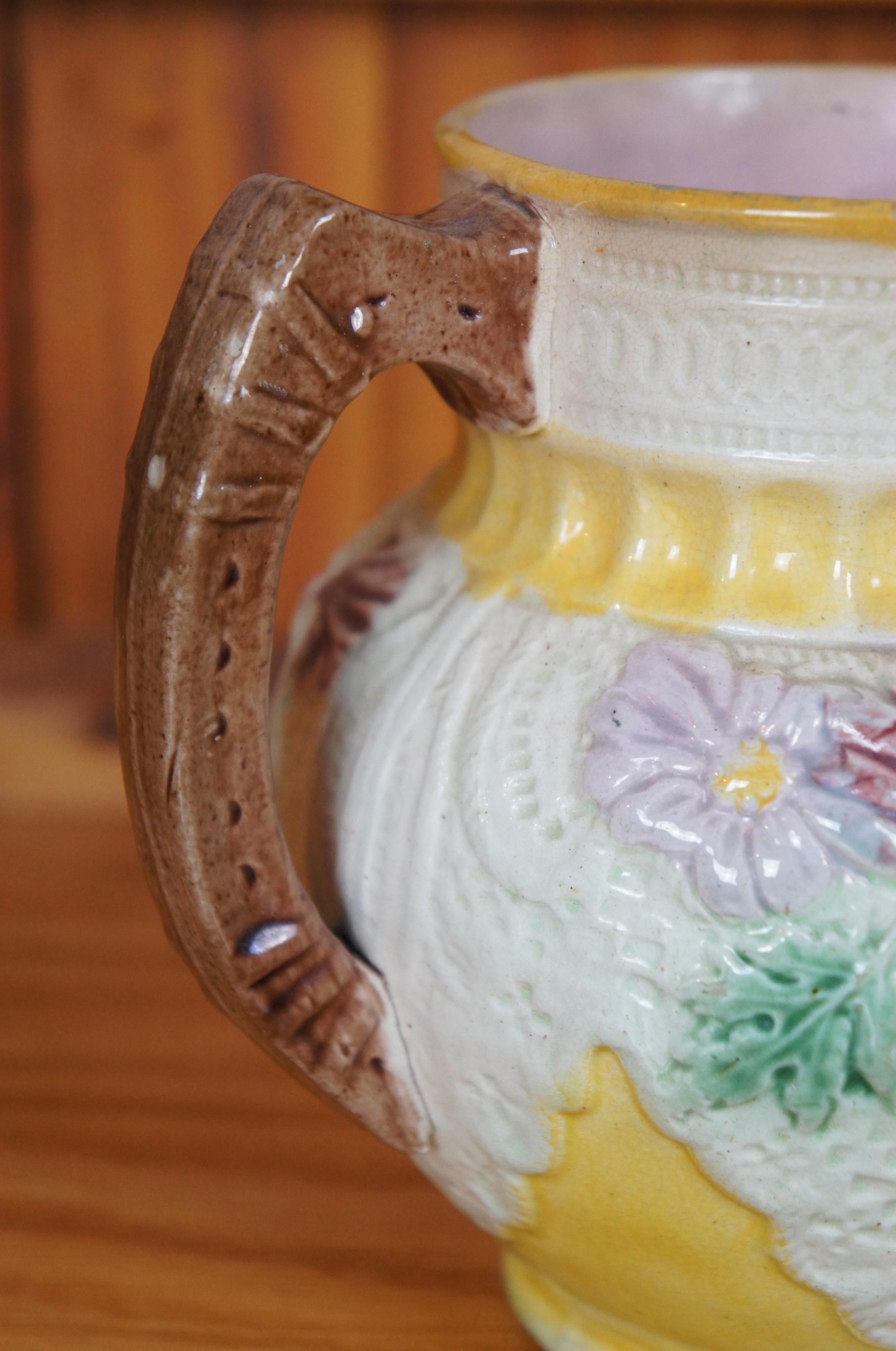 Antique Majolica Daisy Flowers & Lace Water Pitcher Jug Carafe 7