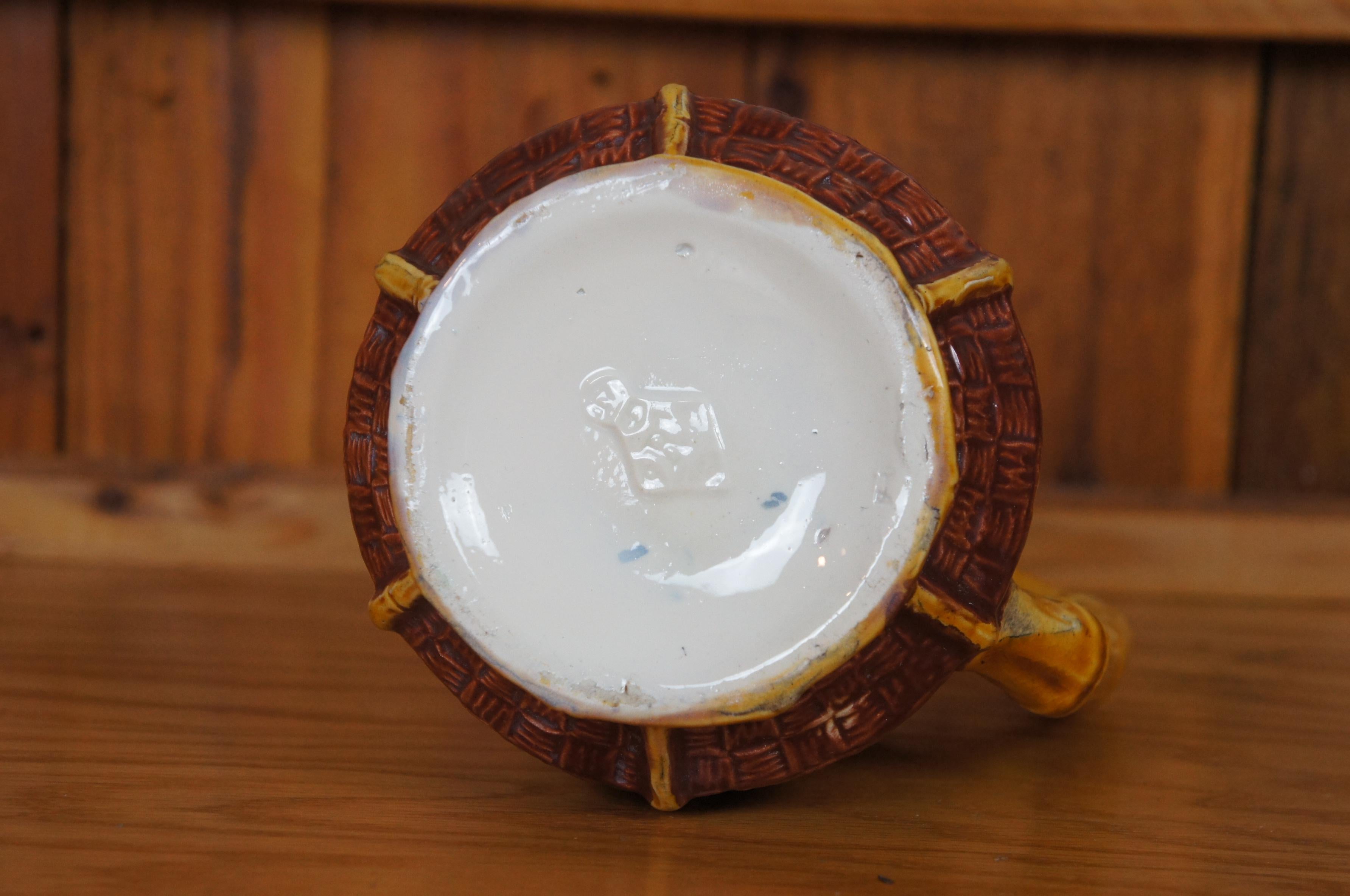 Antigua Majolica Fielding Bamboo Basketweave Jarra Colibrí Mariposa en venta 2