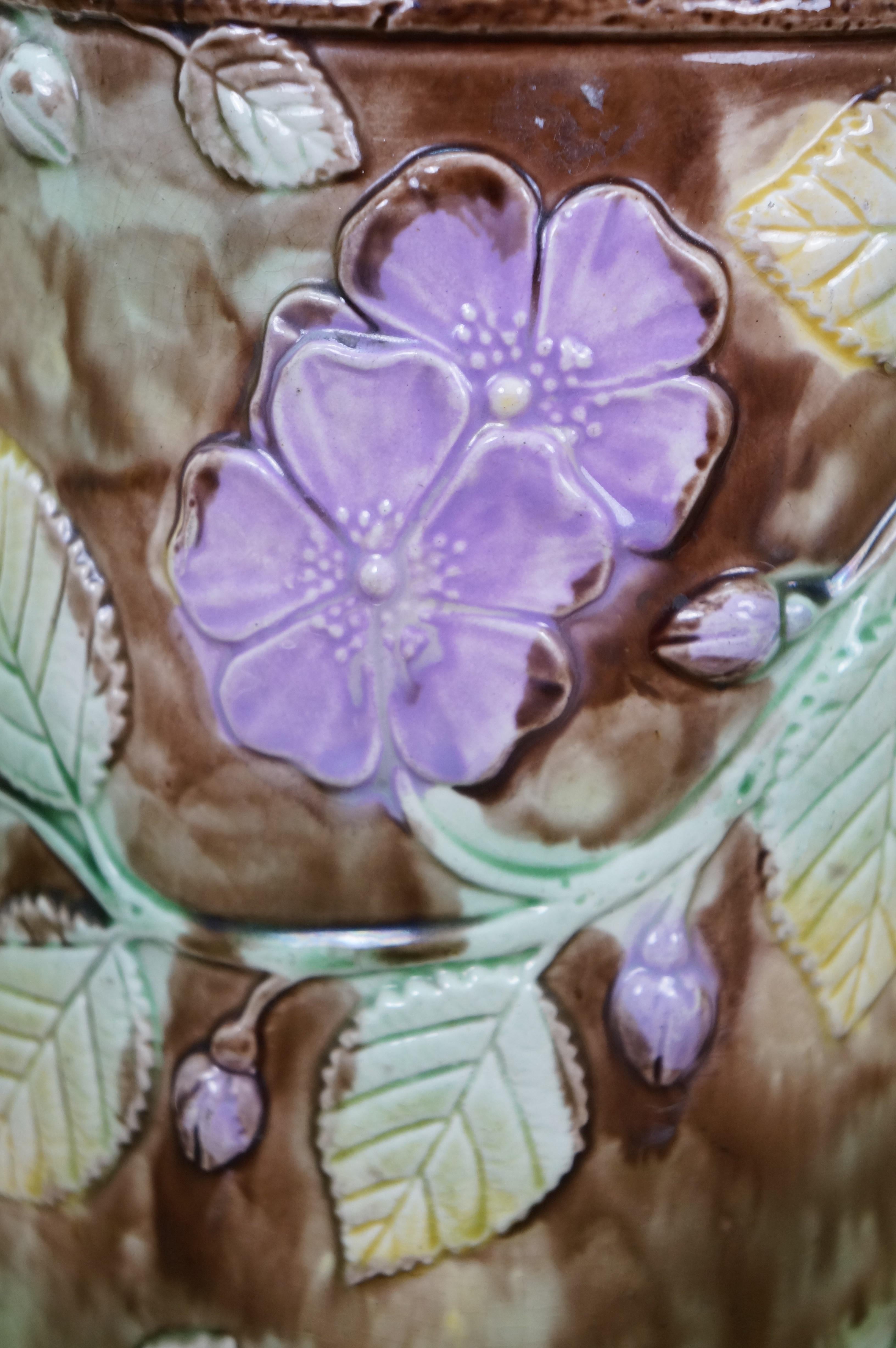 Antike Majolika Französisch Barbotine Hund Rose Blume Blüte Wasserkrug Krug 10