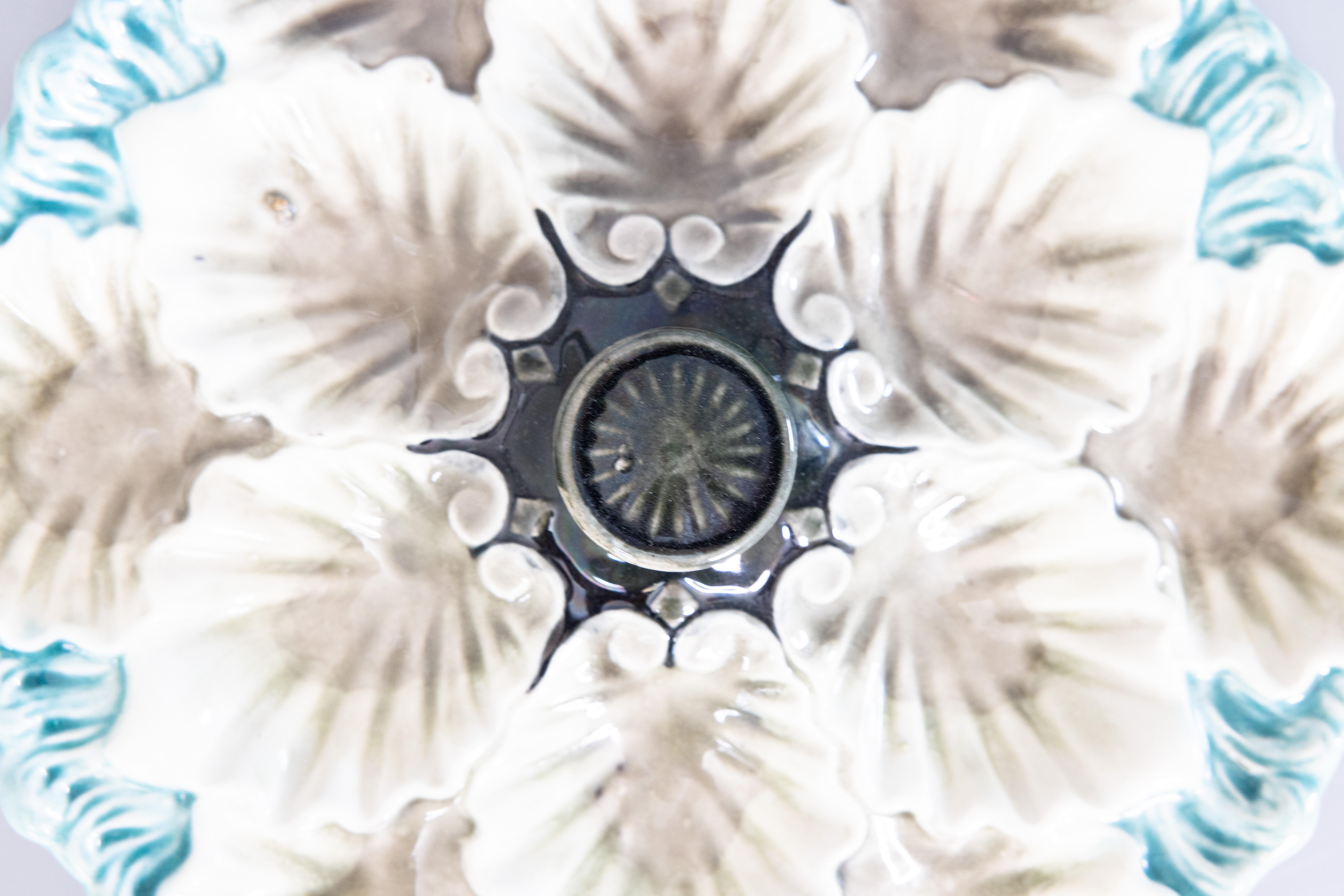 Antiguo Plato de Ostra con Asa de Orquídea Francesa, circa 1900 Provincial francés en venta