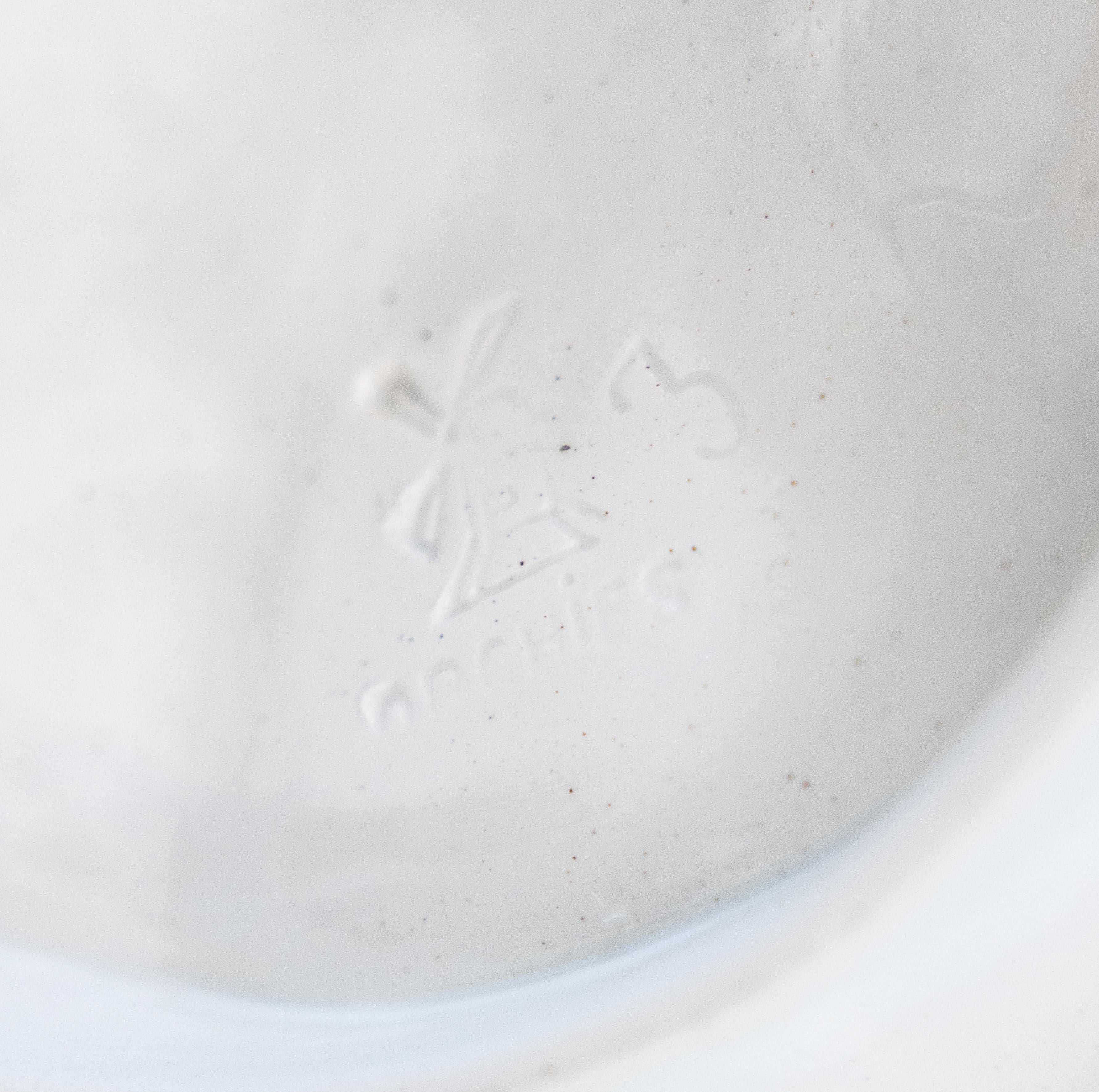 Antiguo Plato de Ostra con Asa de Orquídea Francesa, circa 1900 en venta 2