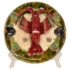 Antiker 12"-Teller aus Majolika-Keramik Palissy Ware Hummer Casadinho Portugal 1900