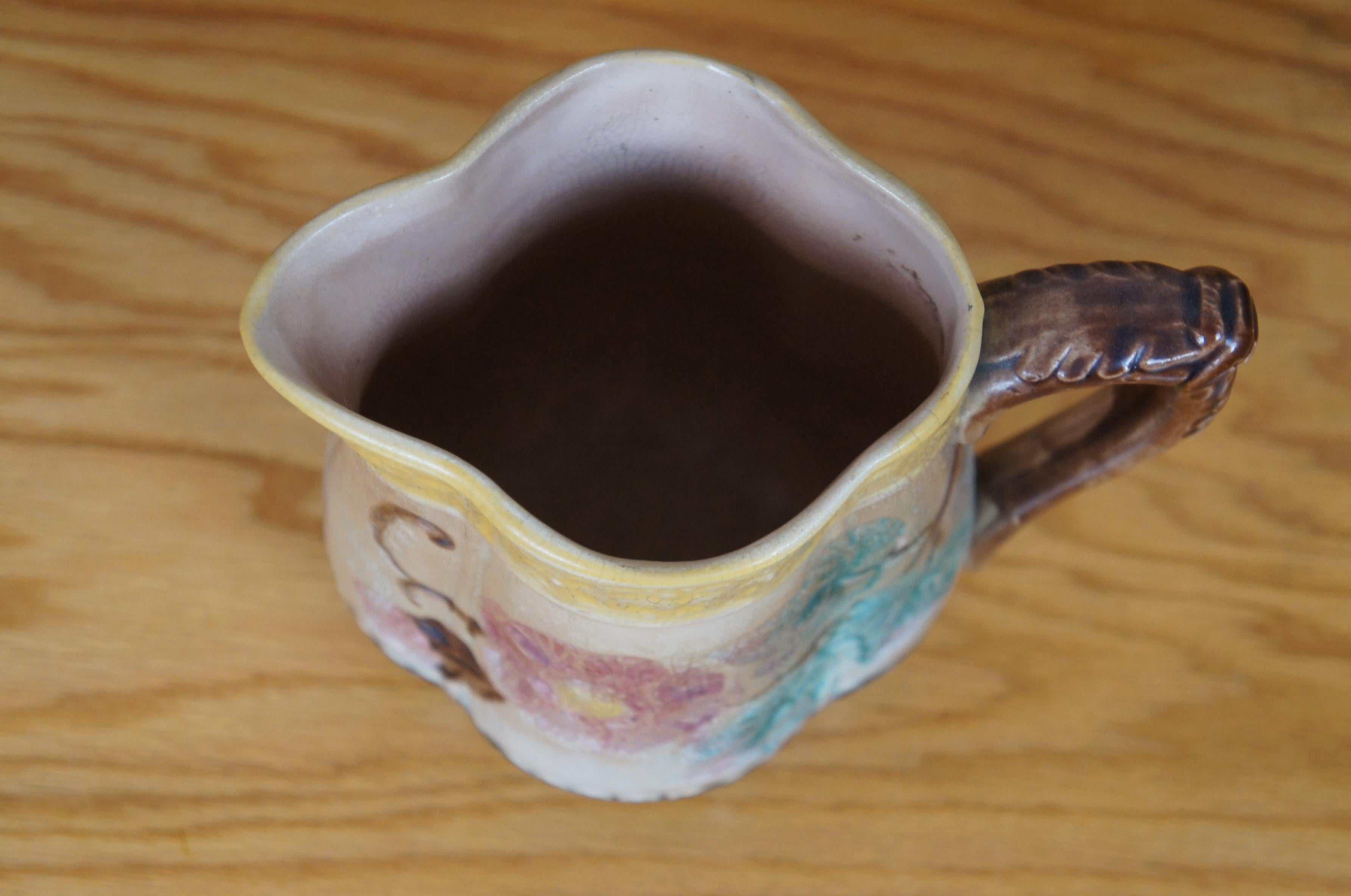 Antiker Majolika Quatrefoil Hundeholz Kirschbaum Cremefarbener Milchkännchenkrug Jug 8