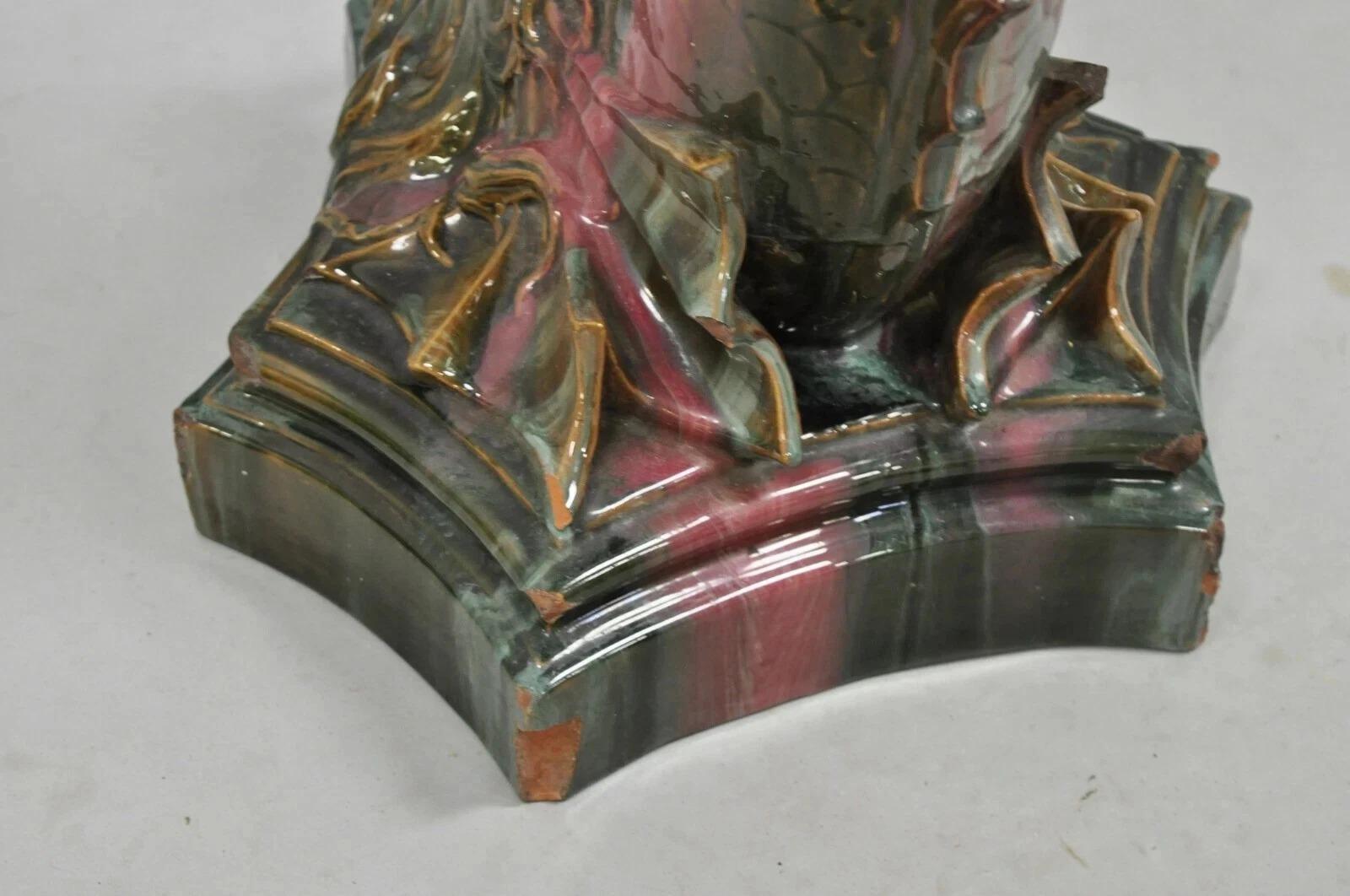 Antico piedistallo per piante in terracotta Delfino Serpente Rosa in vendita 1