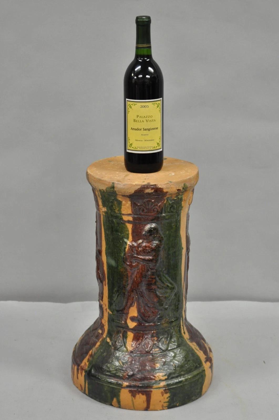 Antique French Neoclassical Majolica Style Terracotta Red & Green Drip Glaze Plant Stand Pedestal. Circa alla fine del XIX secolo. Misure: 17,5