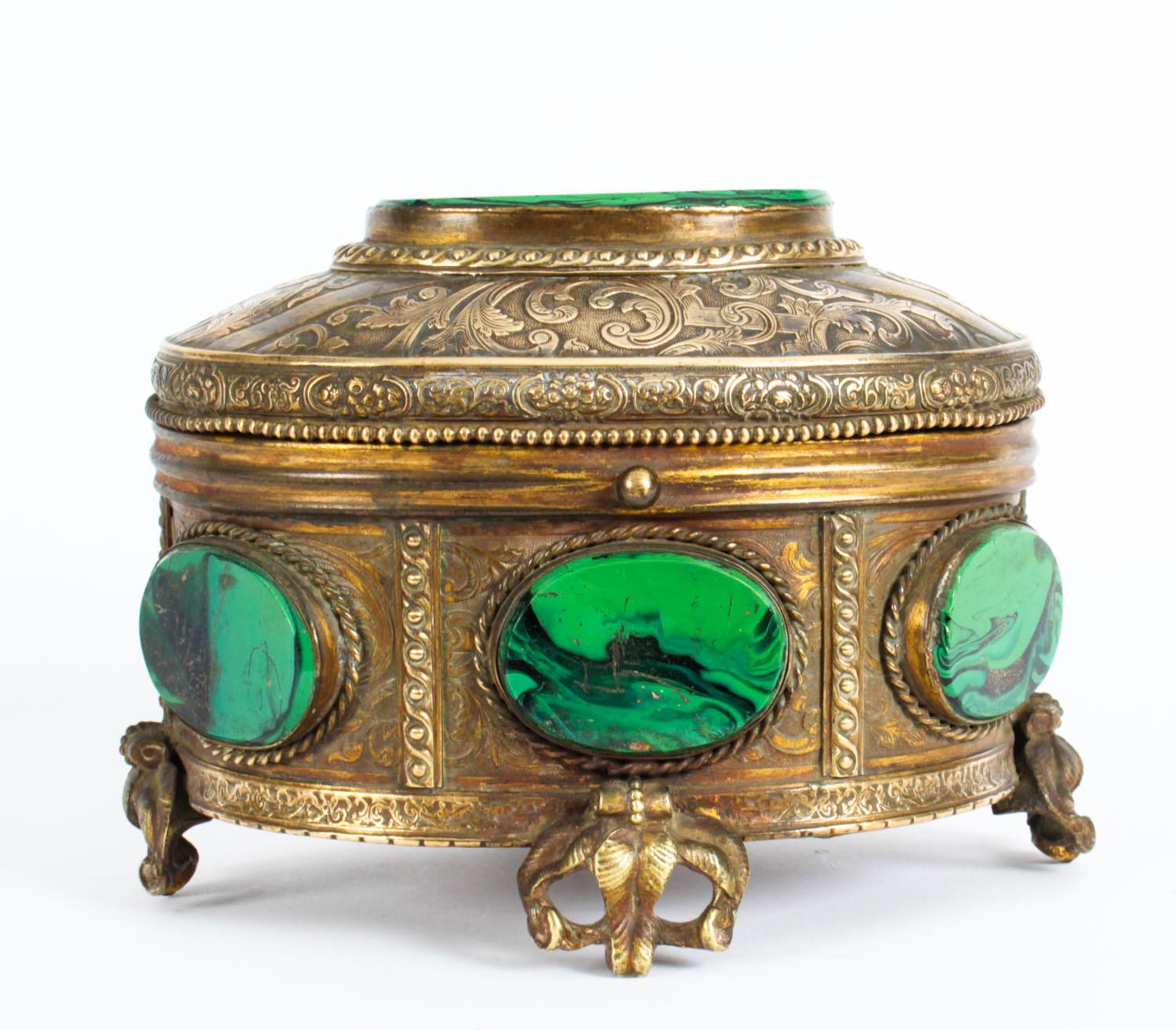 Antique Malachite and Gilt Bronze Lidded Jewelry Casket, 19th Century In Good Condition In London, GB