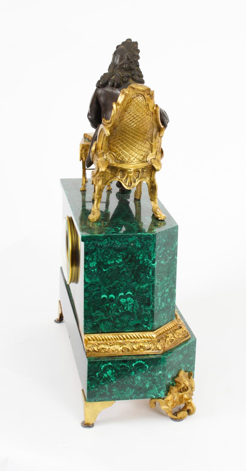 Antike Kaminuhr aus Malachit, Goldbronze und Bronze, Kaminuhr mit Seidenhalterung, 19. Jahrhundert im Angebot 10