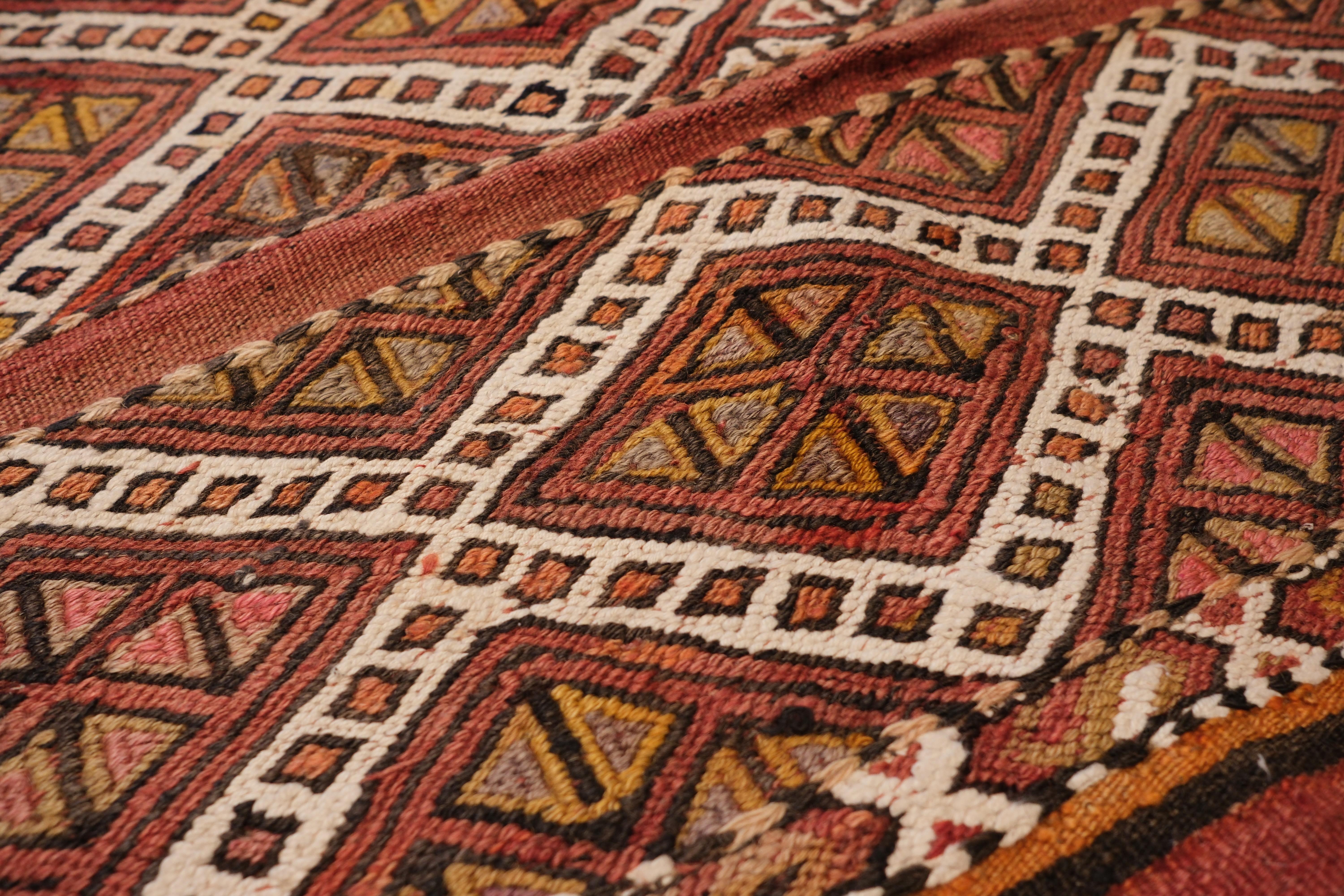 Antiker Malatya Chuval Kilim Cuval Teppich Nomadischer Anatolischer Natürlicher Türkischer Teppich (Pflanzlich gefärbt) im Angebot