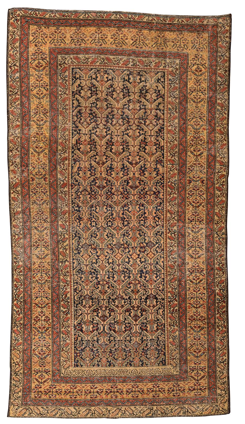 Annodato a mano Tappeto antico Malayer in lana cammello, indaco e corallo in vendita