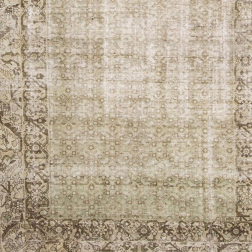 Antiker Malayer Gallery Size Wide Runner Muted Blue Green Brown Ivory Overall im Zustand „Gut“ im Angebot in Los Angeles, CA