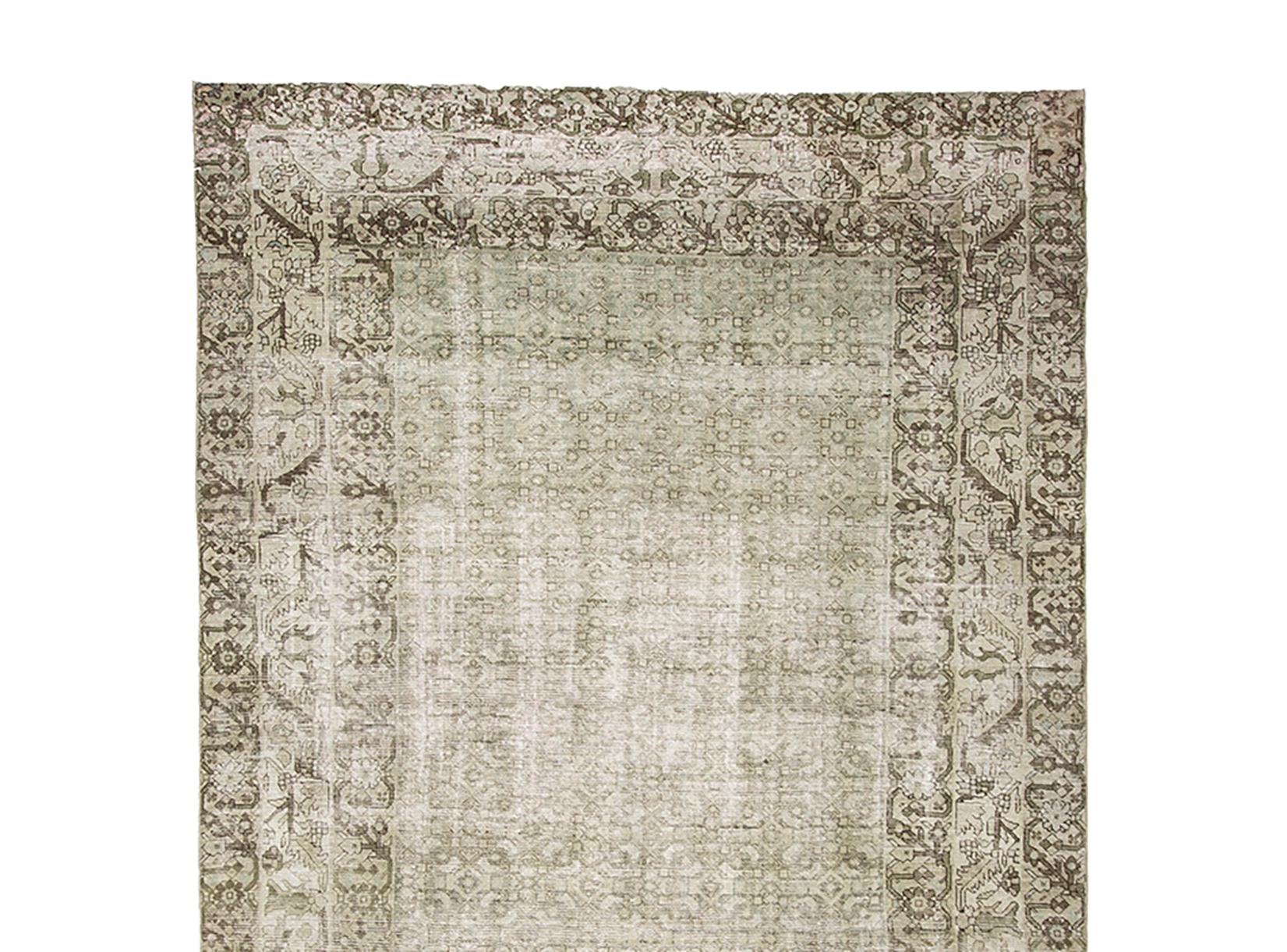 Antiker Malayer Gallery Size Wide Runner Muted Blue Green Brown Ivory Overall (20. Jahrhundert) im Angebot