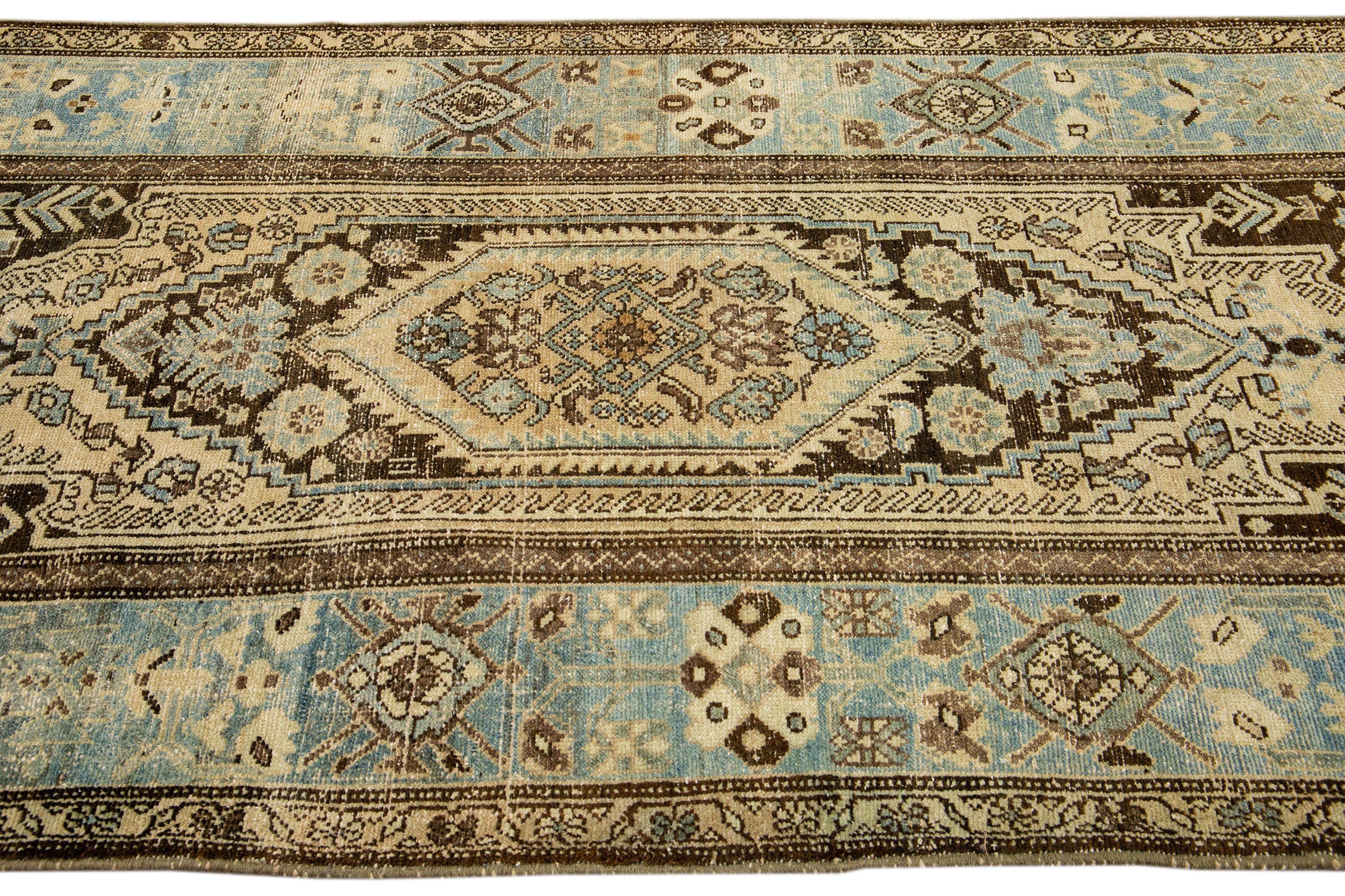 Antique Malayer Handmade Allover Designed Beige And Blue Wool Rug In Good Condition For Sale In Norwalk, CT