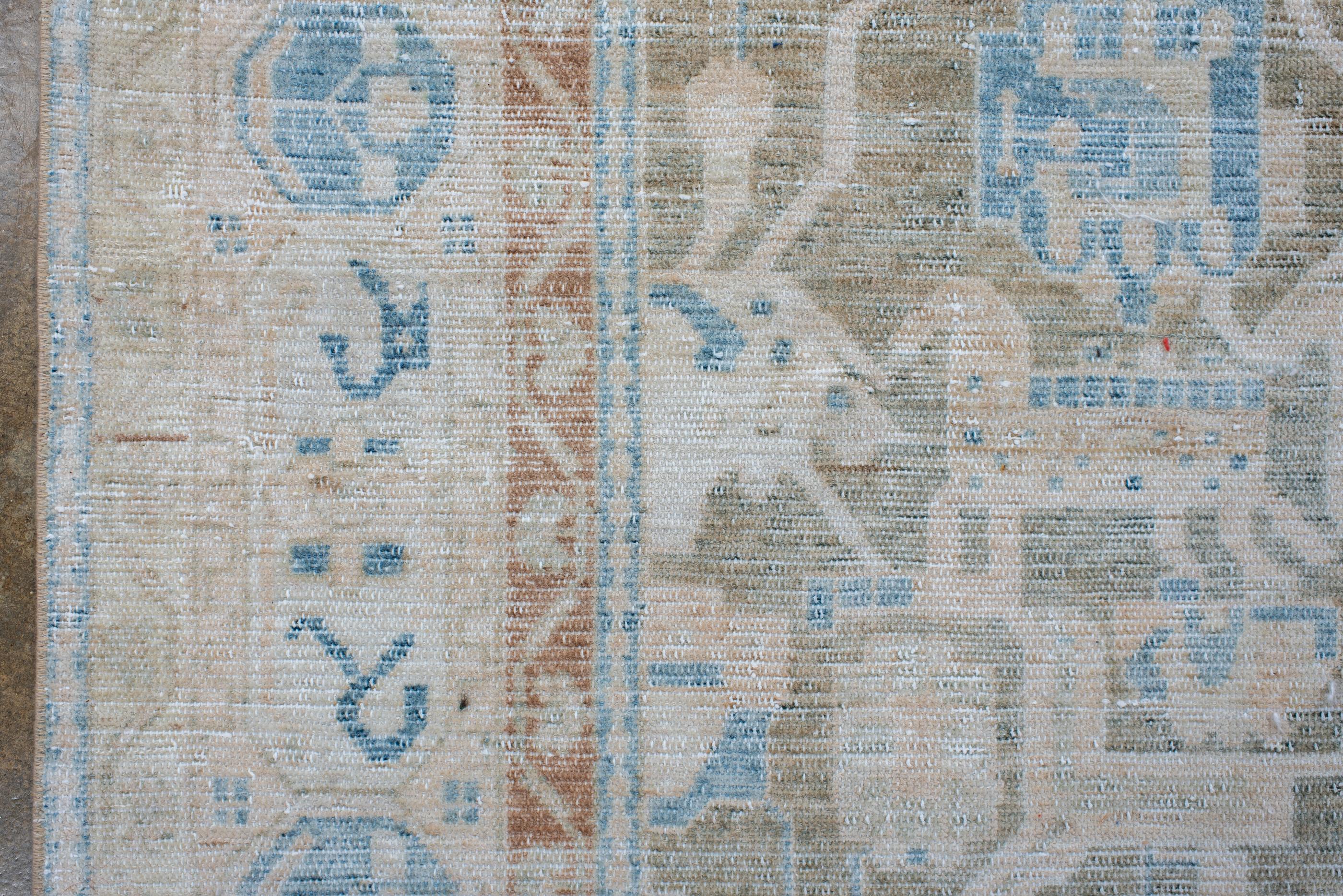 Antique Malayer Long Rug, with Slate Blue Coloring and Ivory Border In Good Condition In New York, NY