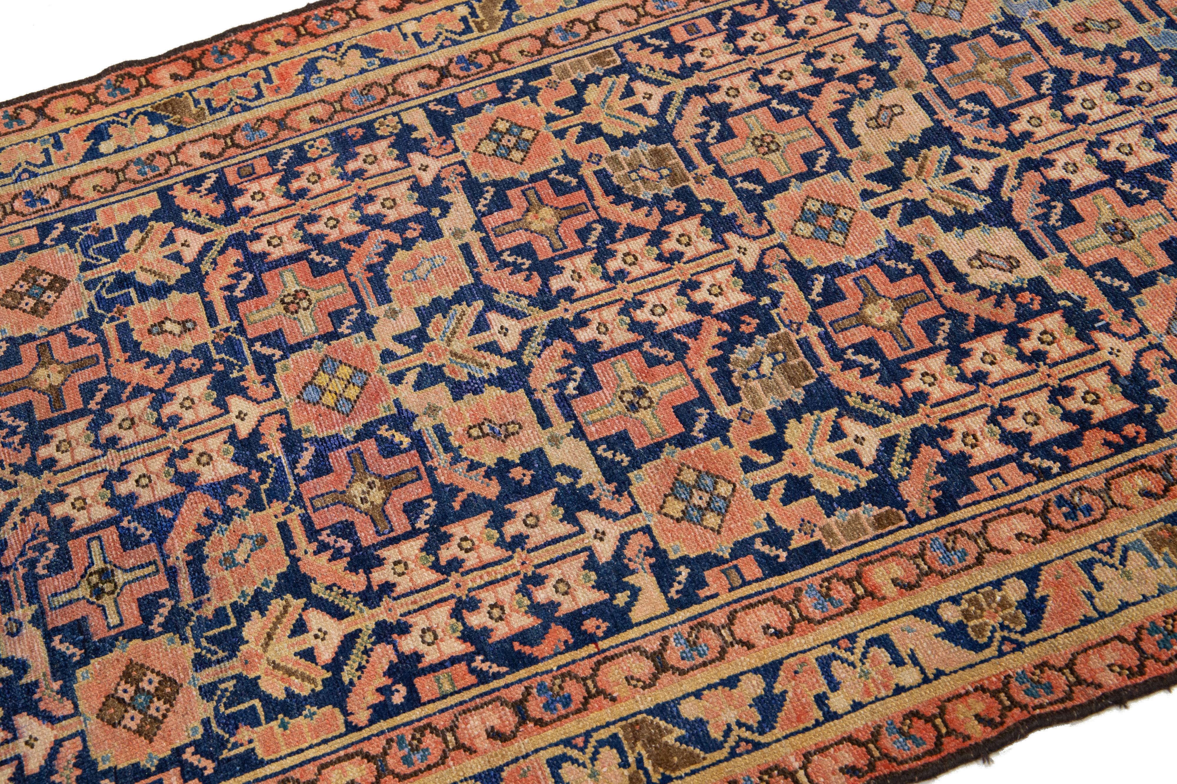 Antiker Malayer-Läufer aus persischer Wolle in Blau mit geometrischem Design (Handgeknüpft) im Angebot