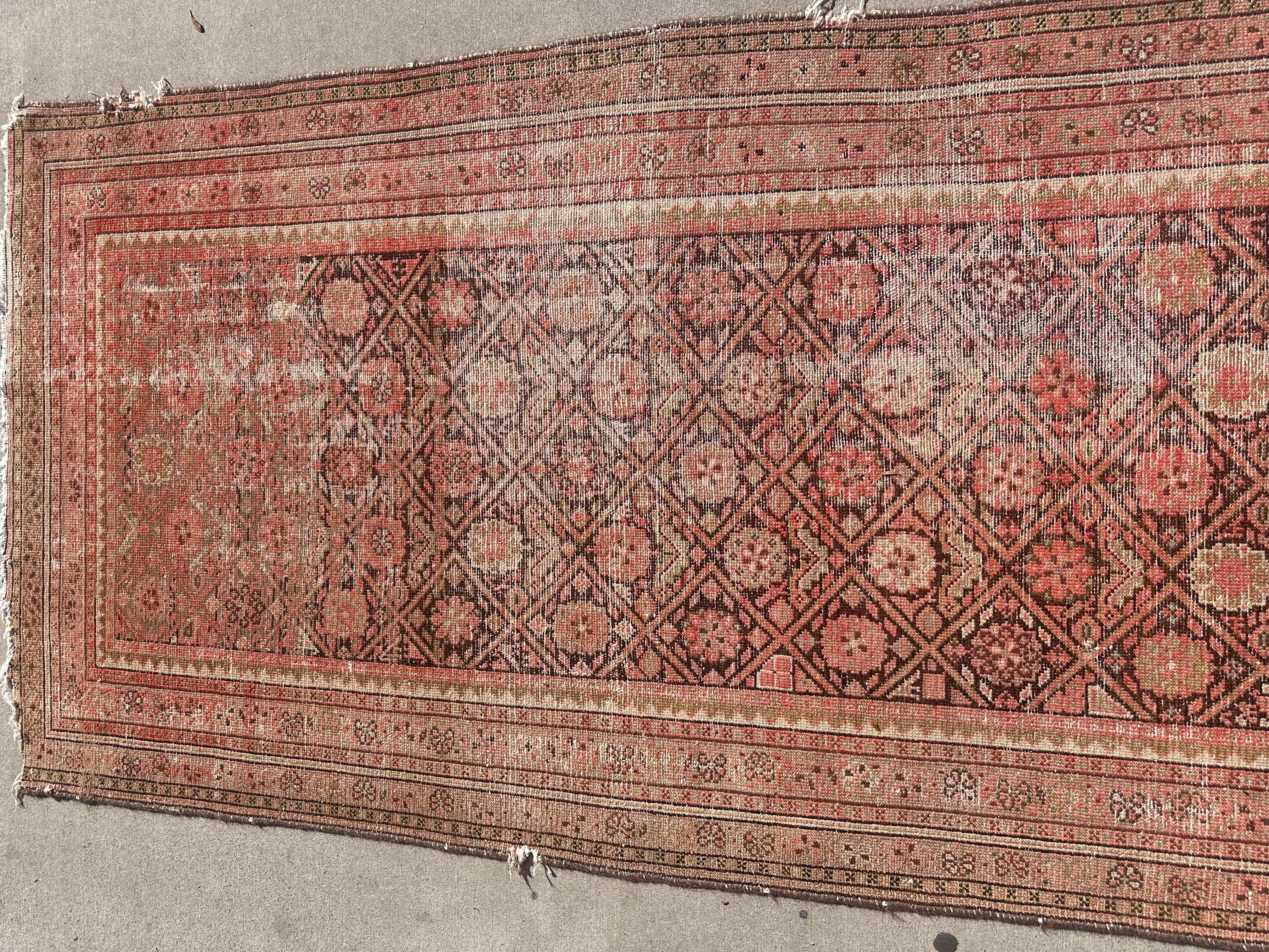 Antique Malayer Persian Wool Runner Rug In Good Condition For Sale In LOS ANGELES, CA