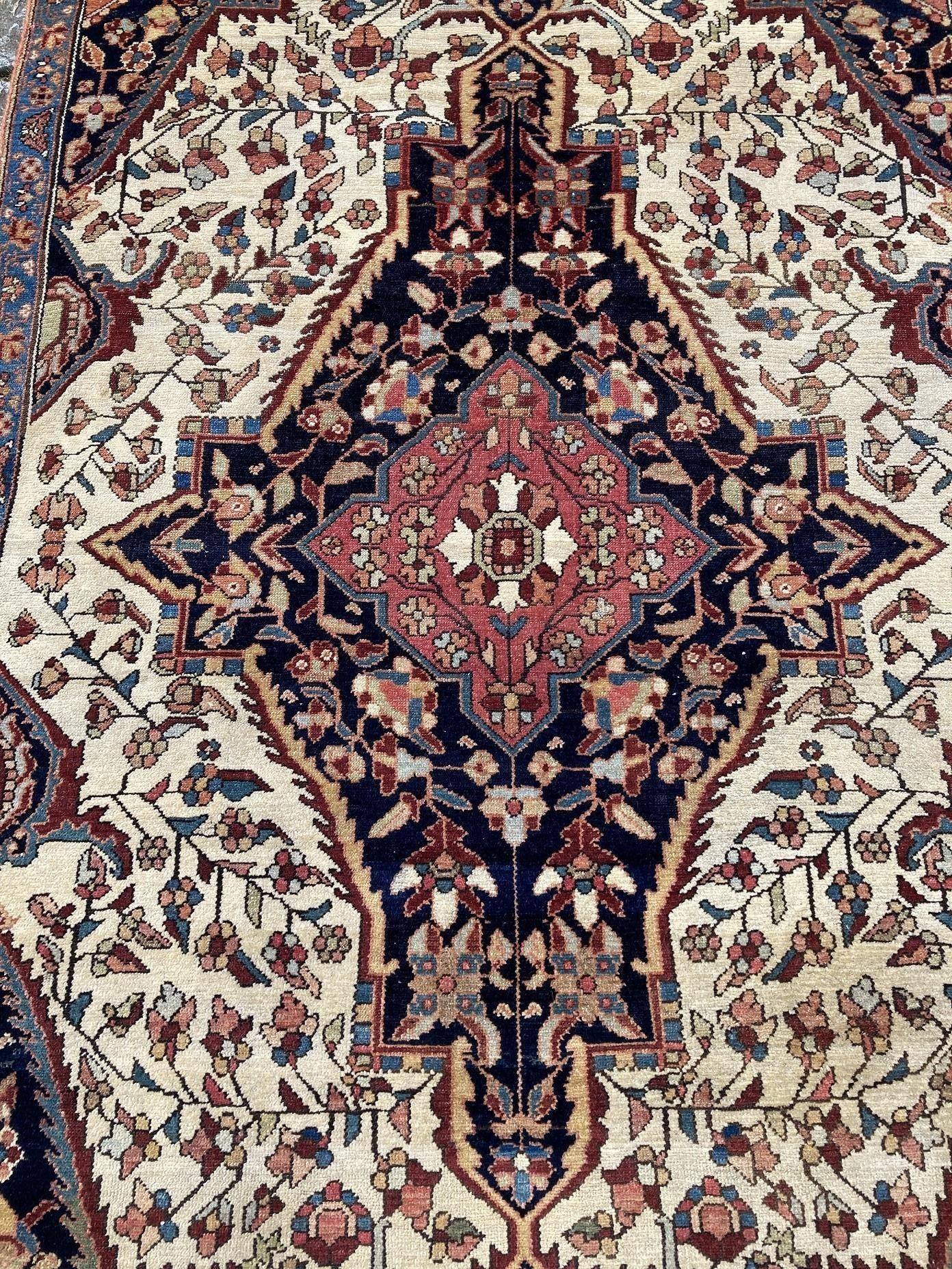 Antique Malayer Rug 1.66m X 0.98m For Sale 3