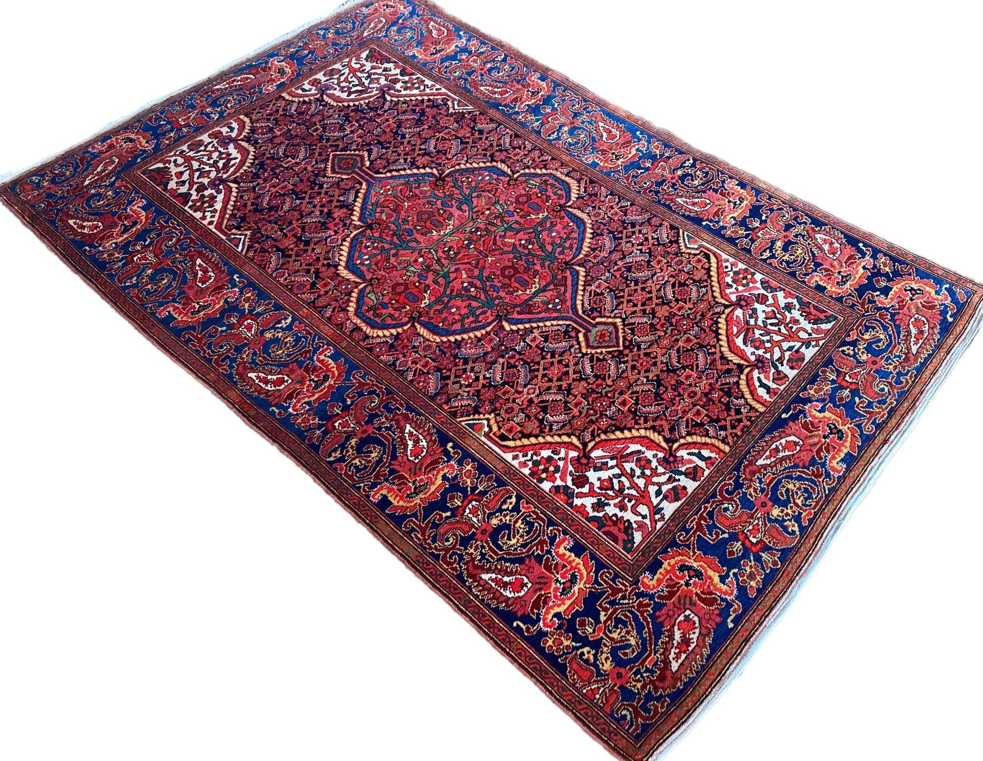 Antique Malayer Rug 2.00m X 1.35m In Good Condition For Sale In St. Albans, GB