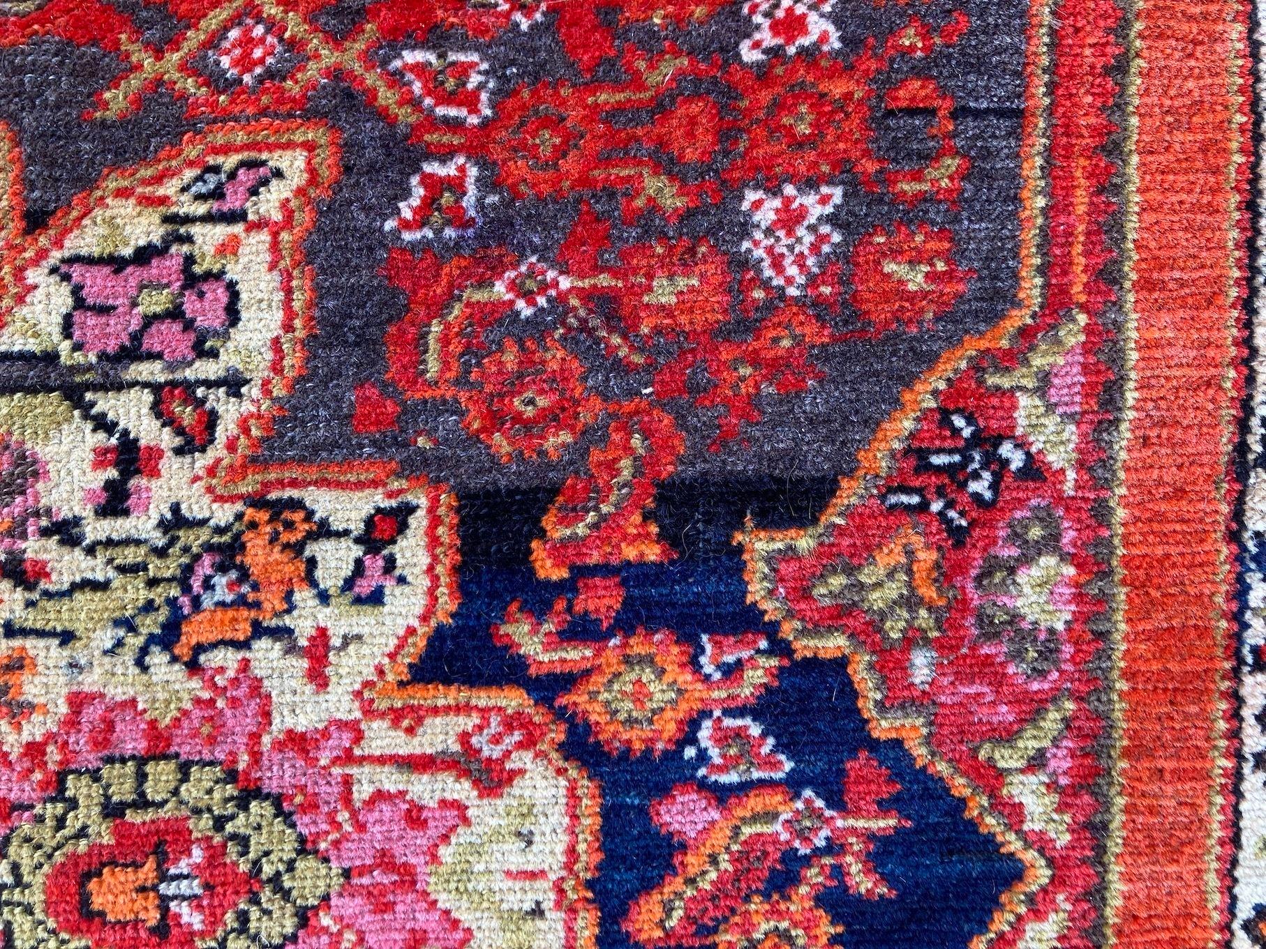Antiker Malayer-Teppich 2,06 m x 1,40 m im Angebot 8