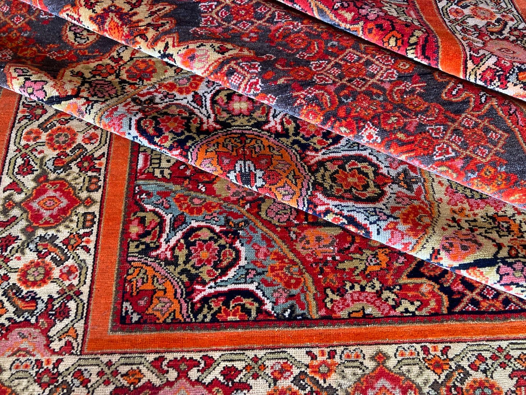 Antiker Malayer-Teppich 2,06 m x 1,40 m im Angebot 9