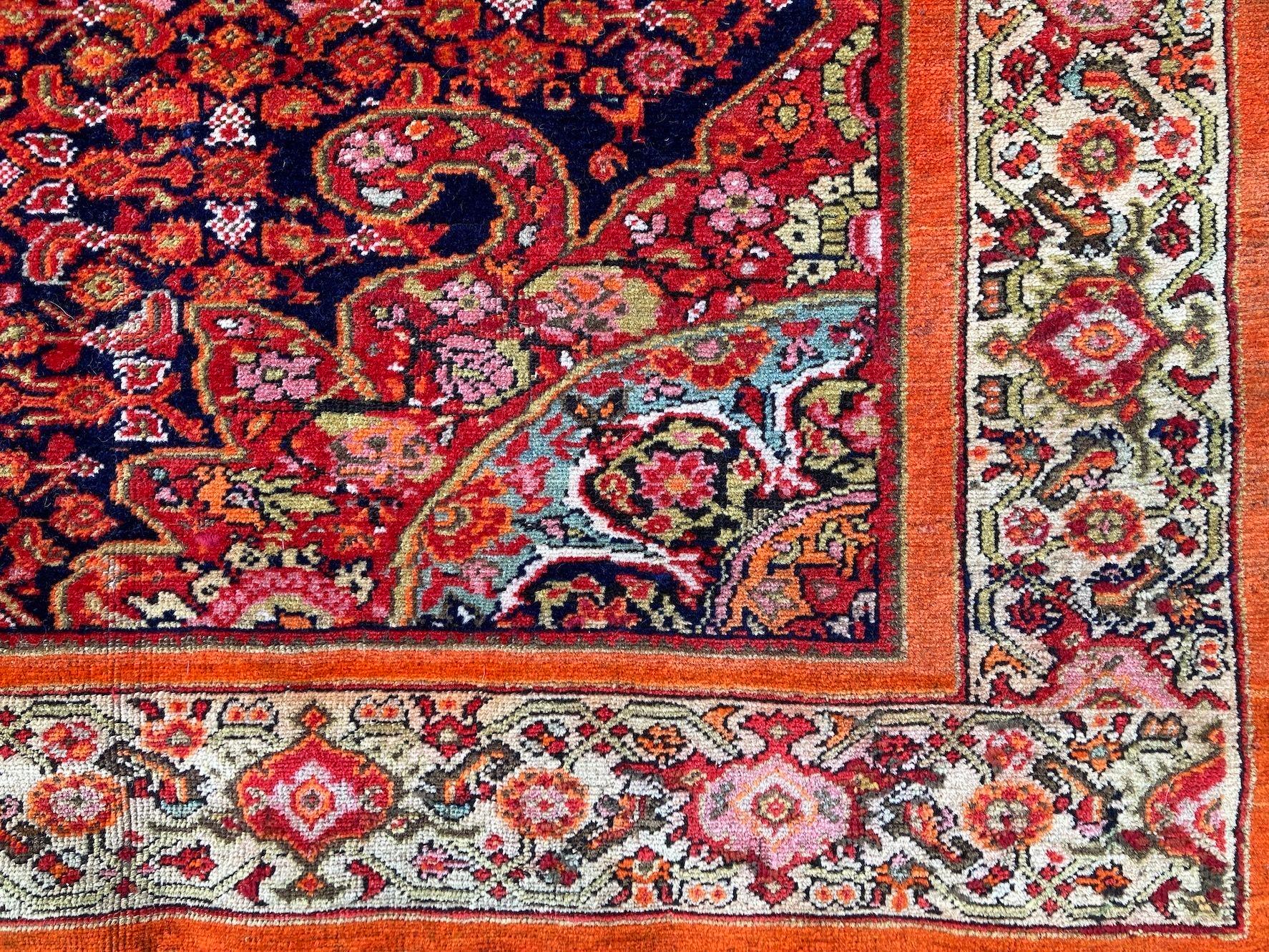 Antiker Malayer-Teppich 2,06 m x 1,40 m im Angebot 1