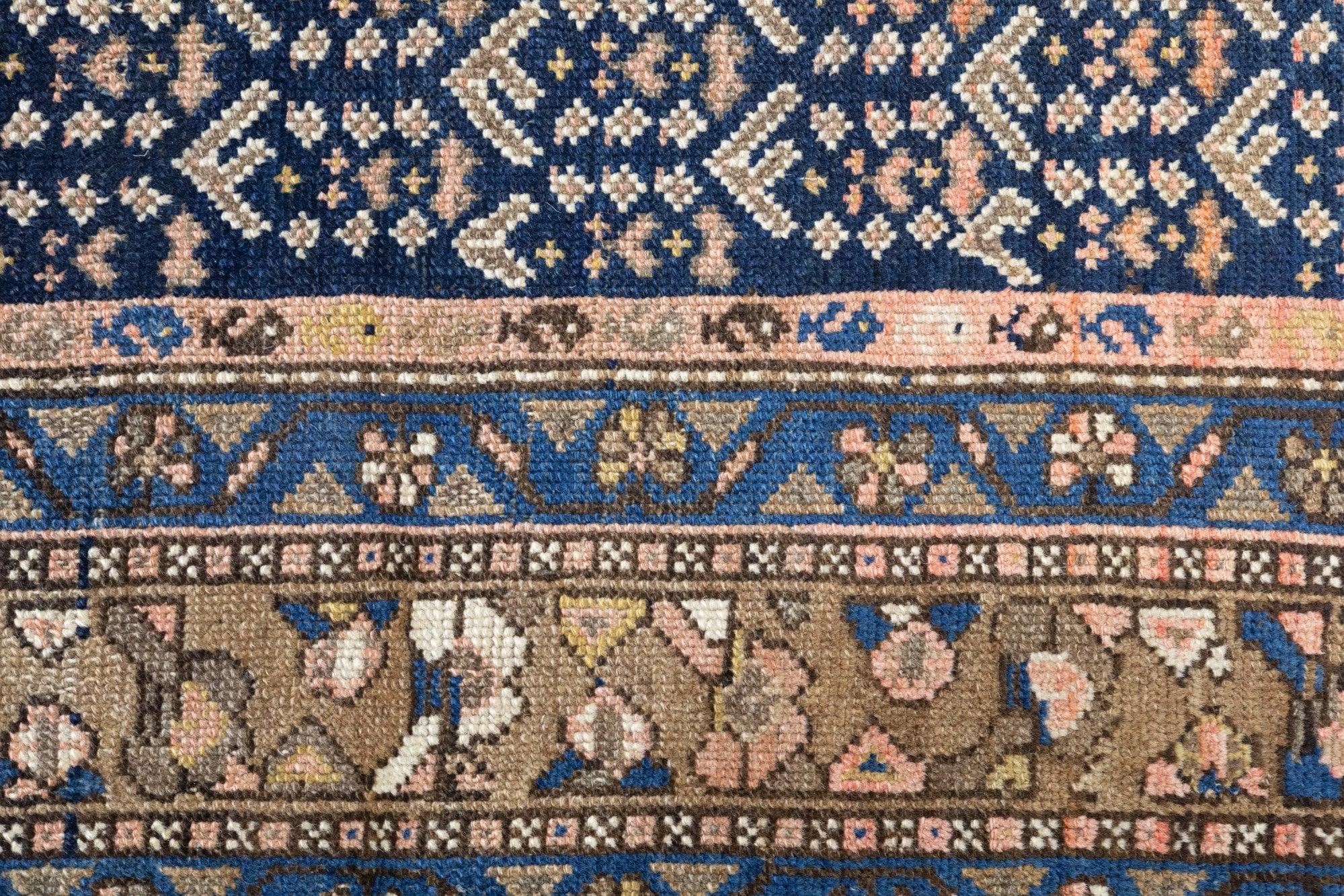 Antiker Malayer-Teppich 4'0
