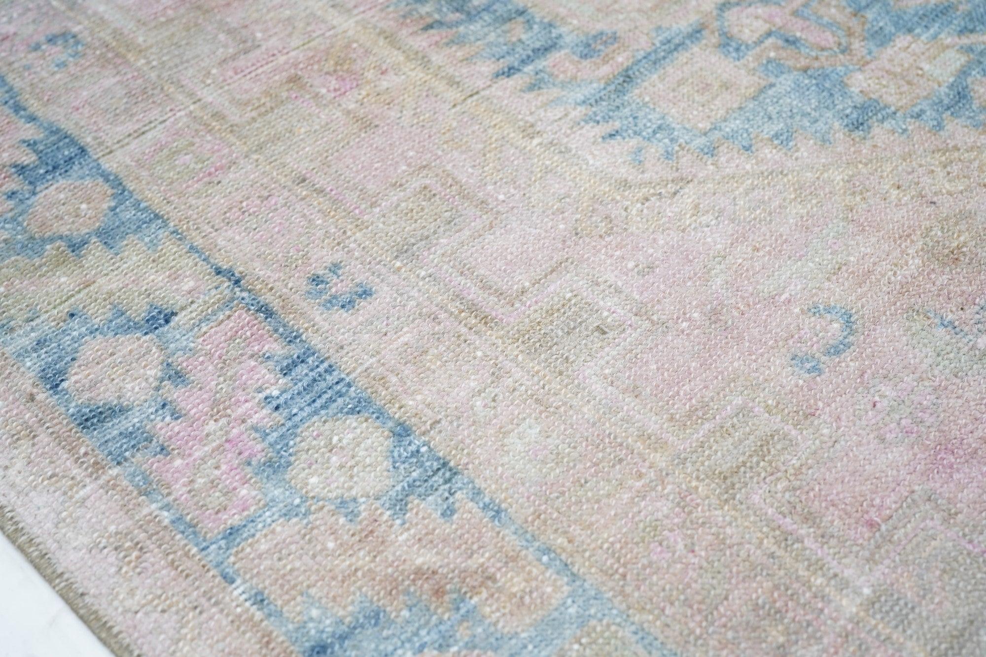 Antiker Malayer-Teppich 4'1'' x 6'2'' (Handgeknüpft) im Angebot