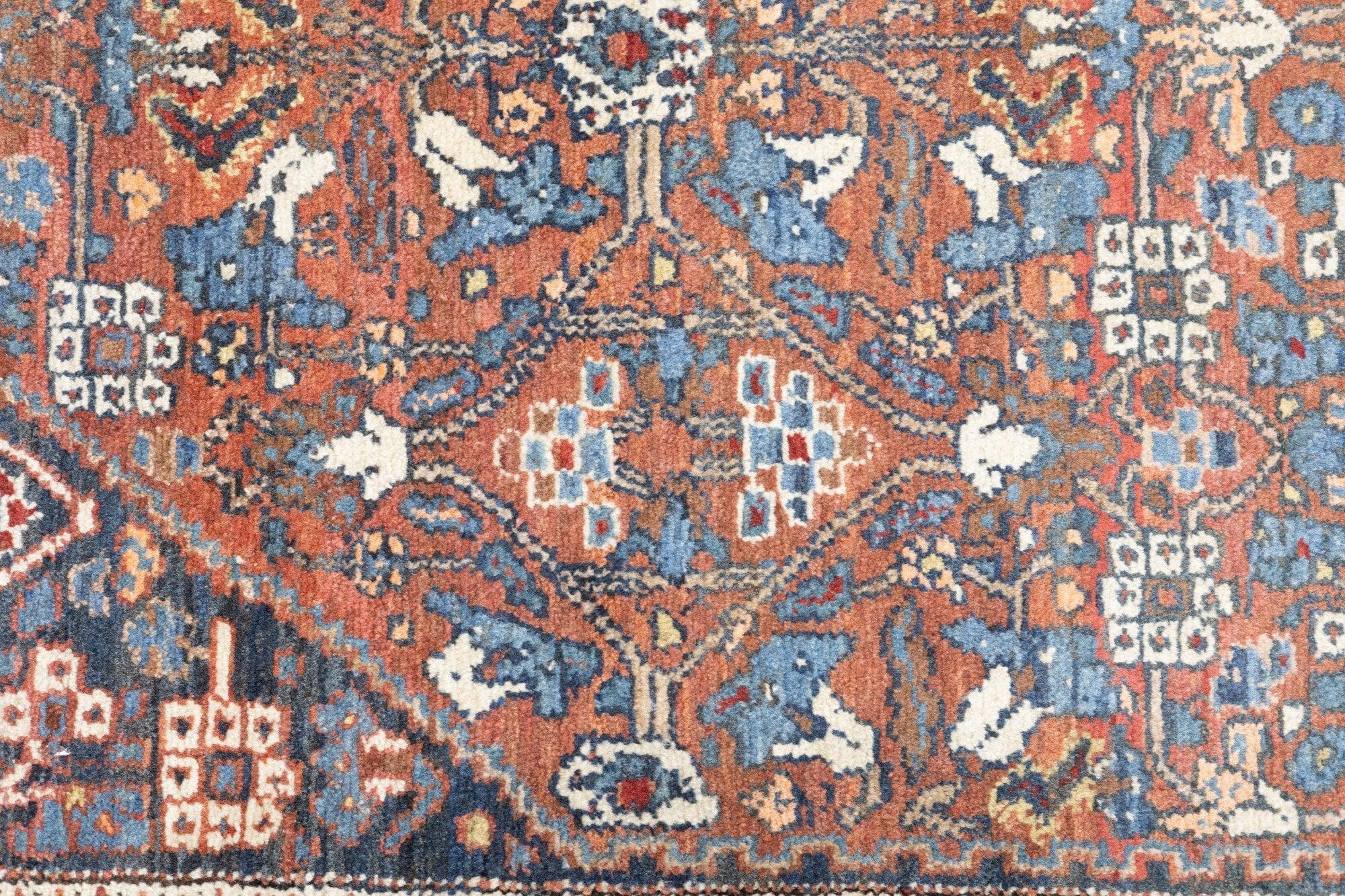 Antiker Malayer-Teppich 4'2'' x 6'5'' (Persisch) im Angebot